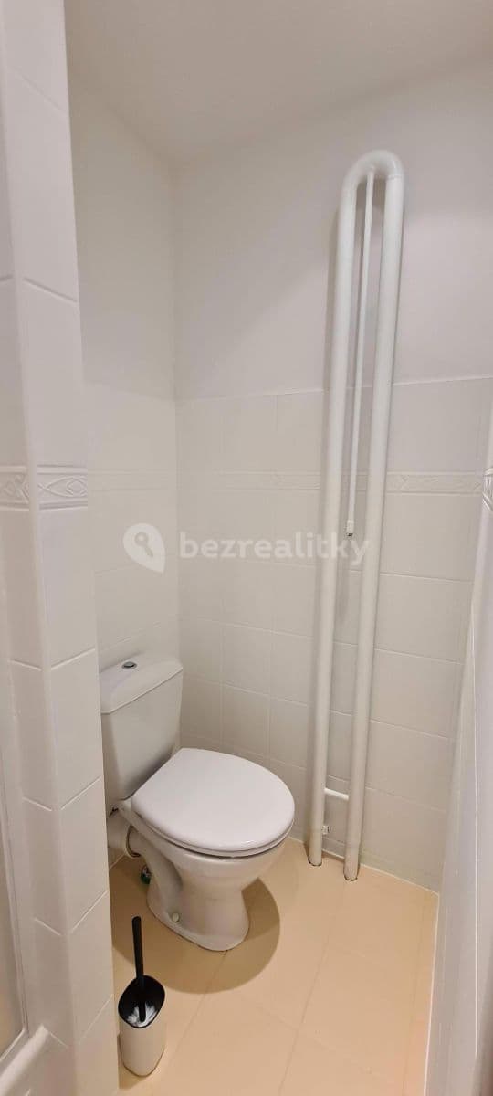 Studio flat to rent, 34 m², Bělehradská, Pardubice, Pardubický Region Studio flat to rent, 34 m², Bělehradská, Pardubice, Pardubický Region