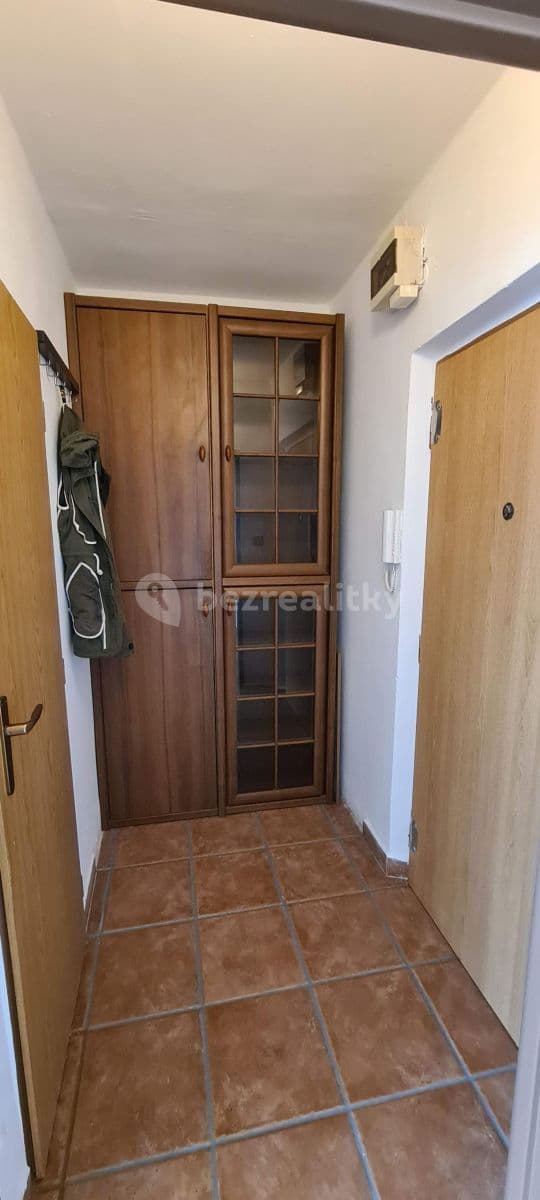 Studio flat to rent, 34 m², Bělehradská, Pardubice, Pardubický Region Studio flat to rent, 34 m², Bělehradská, Pardubice, Pardubický Region