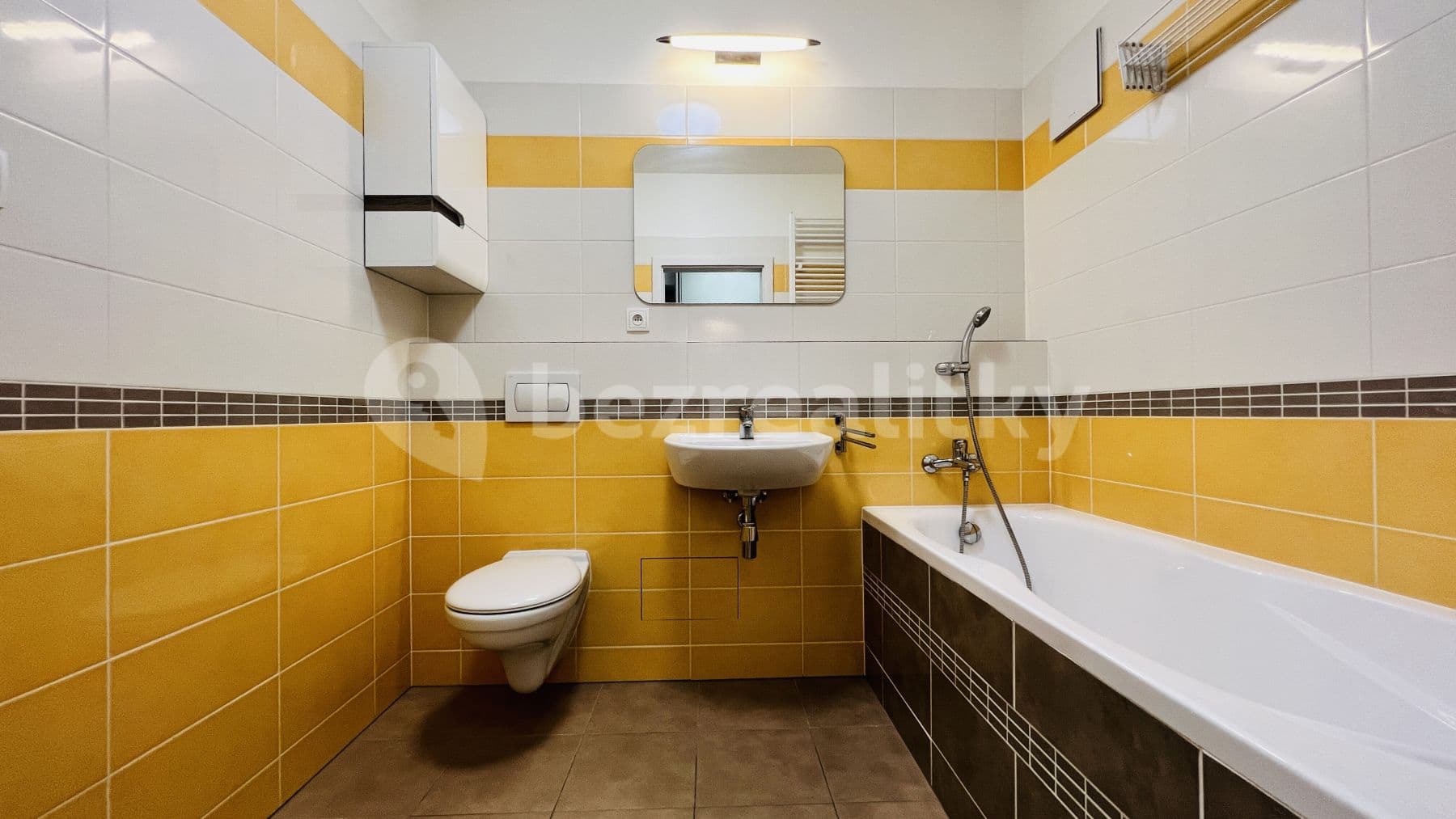 Studio flat to rent, 37 m², Pavla Beneše, Prague, Prague Studio flat to rent, 37 m², Pavla Beneše, Prague, Prague