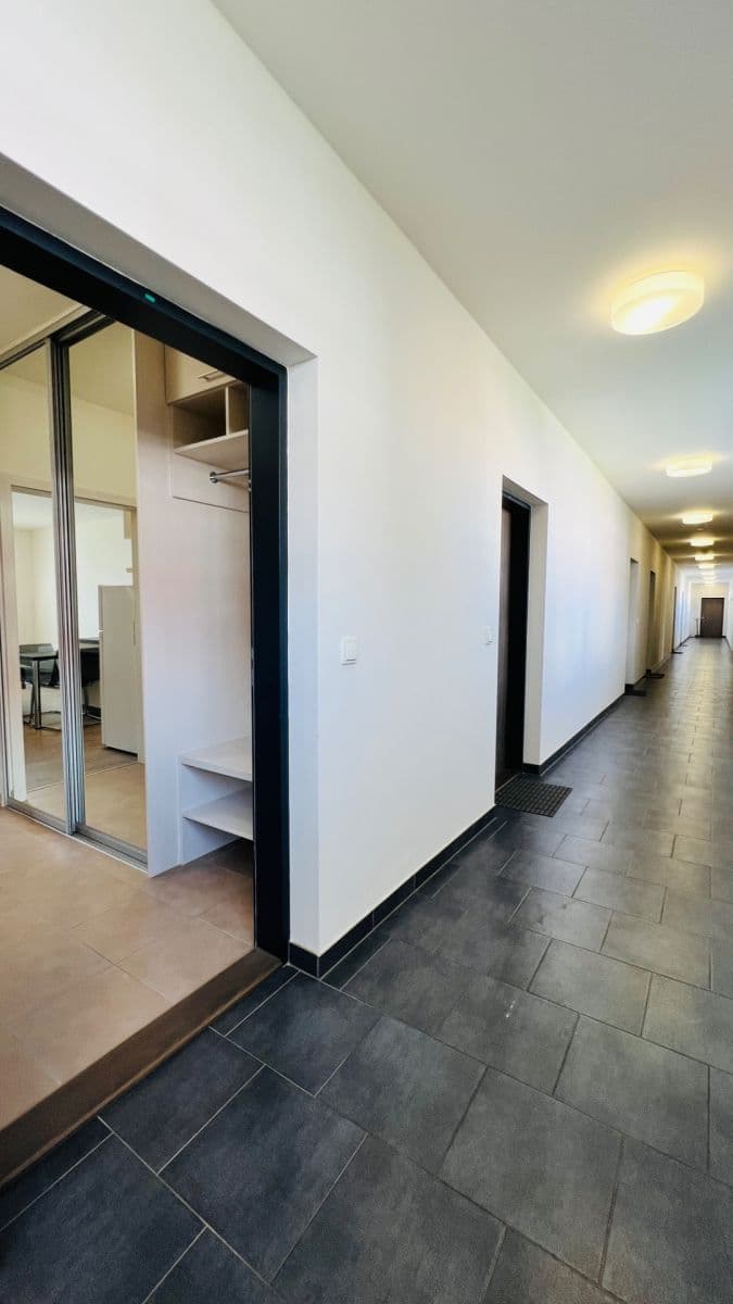 Studio flat to rent, 37 m², Pavla Beneše, Prague, Prague Studio flat to rent, 37 m², Pavla Beneše, Prague, Prague