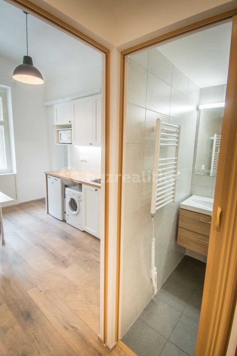 1 bedroom flat to rent, 37 m², Grafická, Prague, Prague 1 bedroom flat to rent, 37 m², Grafická, Prague, Prague