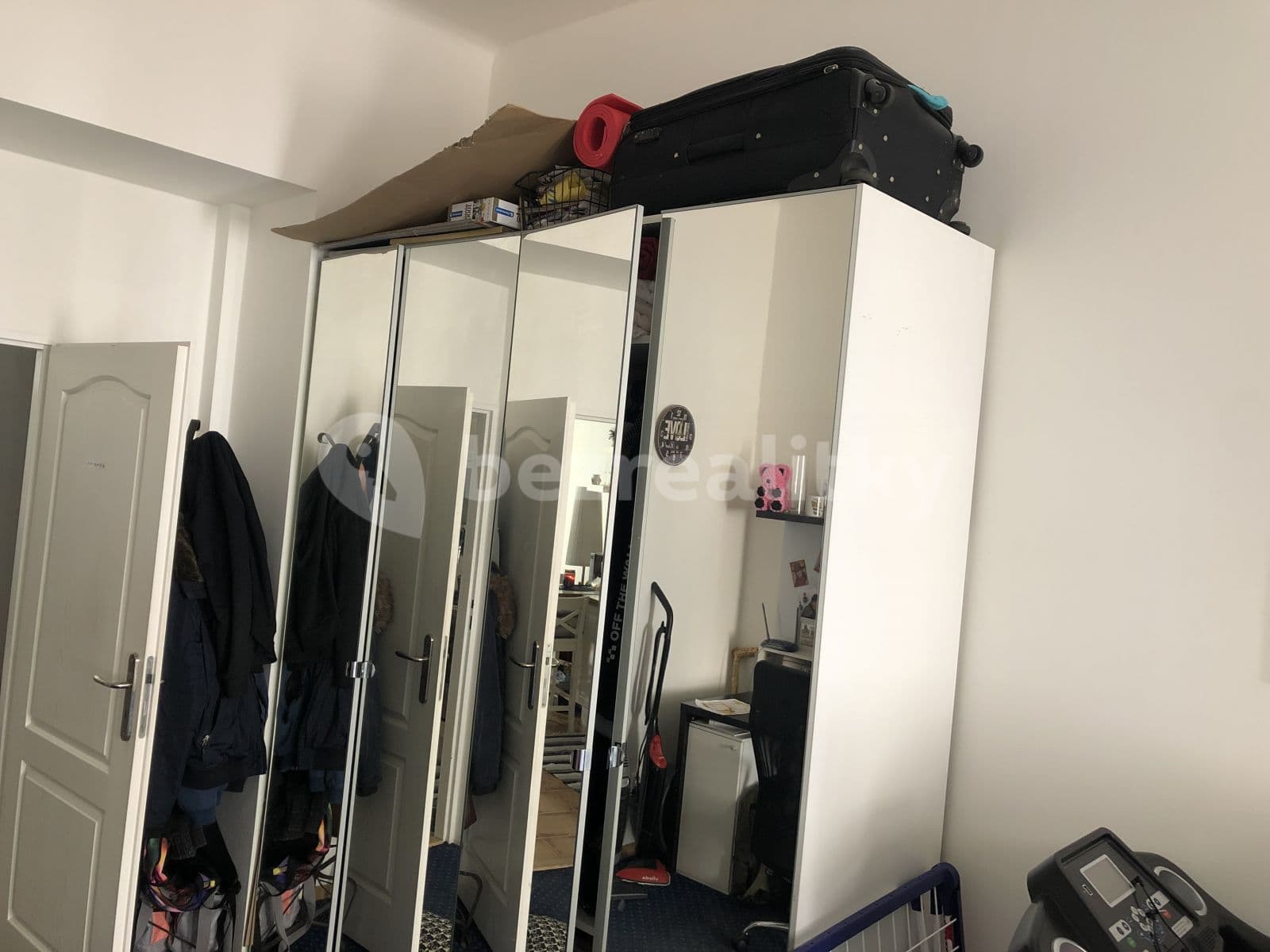 1 bedroom with open-plan kitchen flat to rent, 42 m², Grafická, Prague, Prague 1 bedroom with open-plan kitchen flat to rent, 42 m², Grafická, Prague, Prague