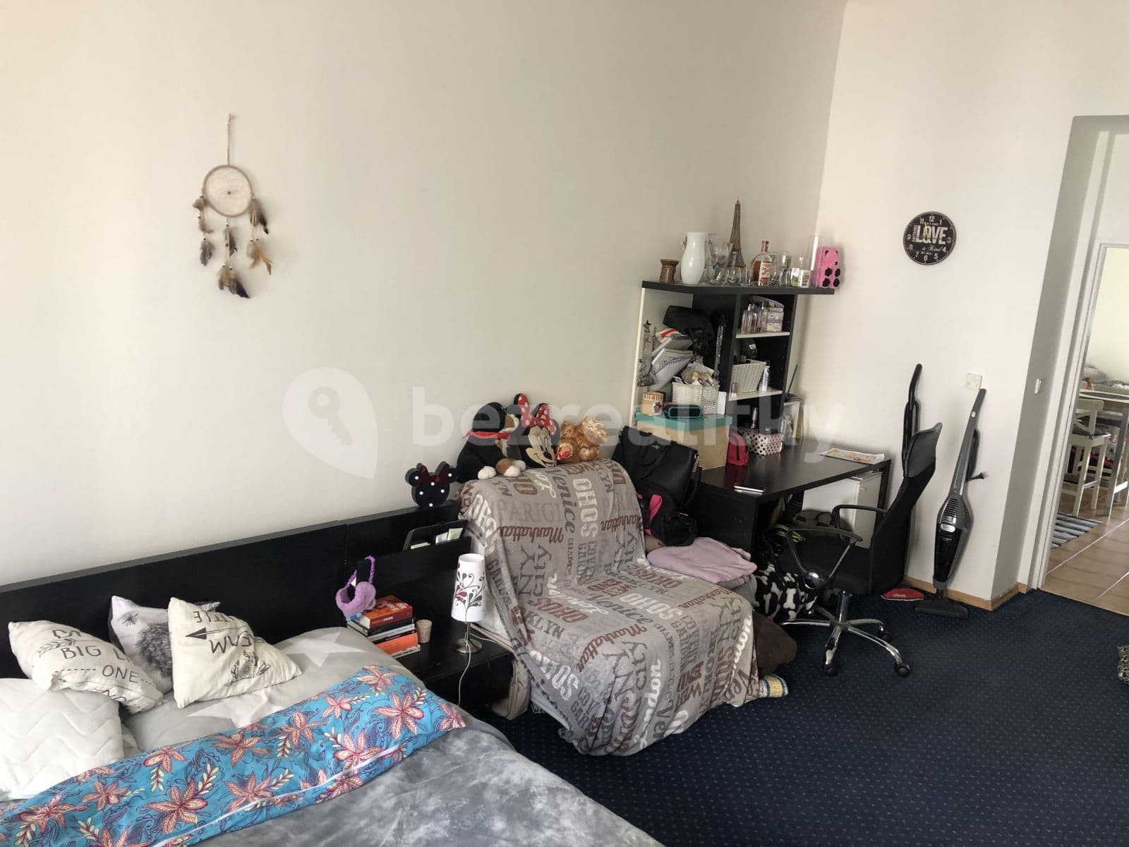 1 bedroom with open-plan kitchen flat to rent, 42 m², Grafická, Prague, Prague 1 bedroom with open-plan kitchen flat to rent, 42 m², Grafická, Prague, Prague