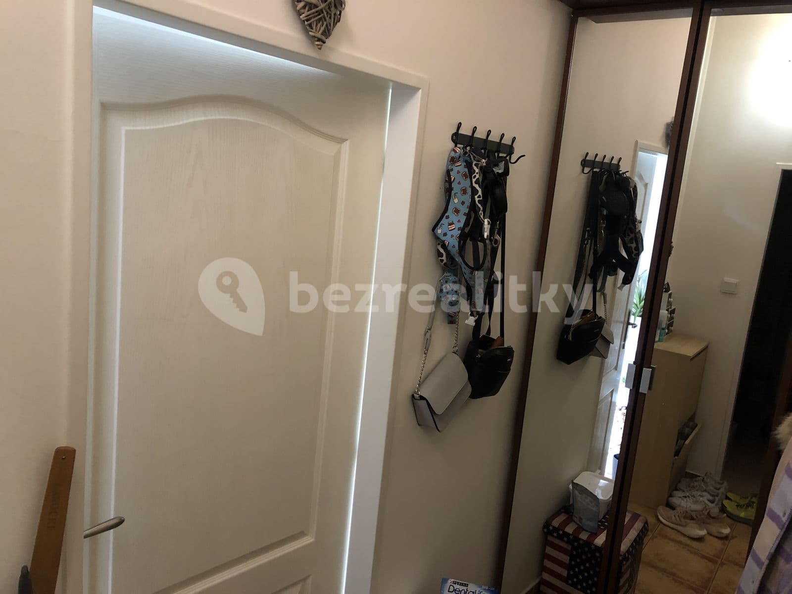 1 bedroom with open-plan kitchen flat to rent, 42 m², Grafická, Prague, Prague 1 bedroom with open-plan kitchen flat to rent, 42 m², Grafická, Prague, Prague