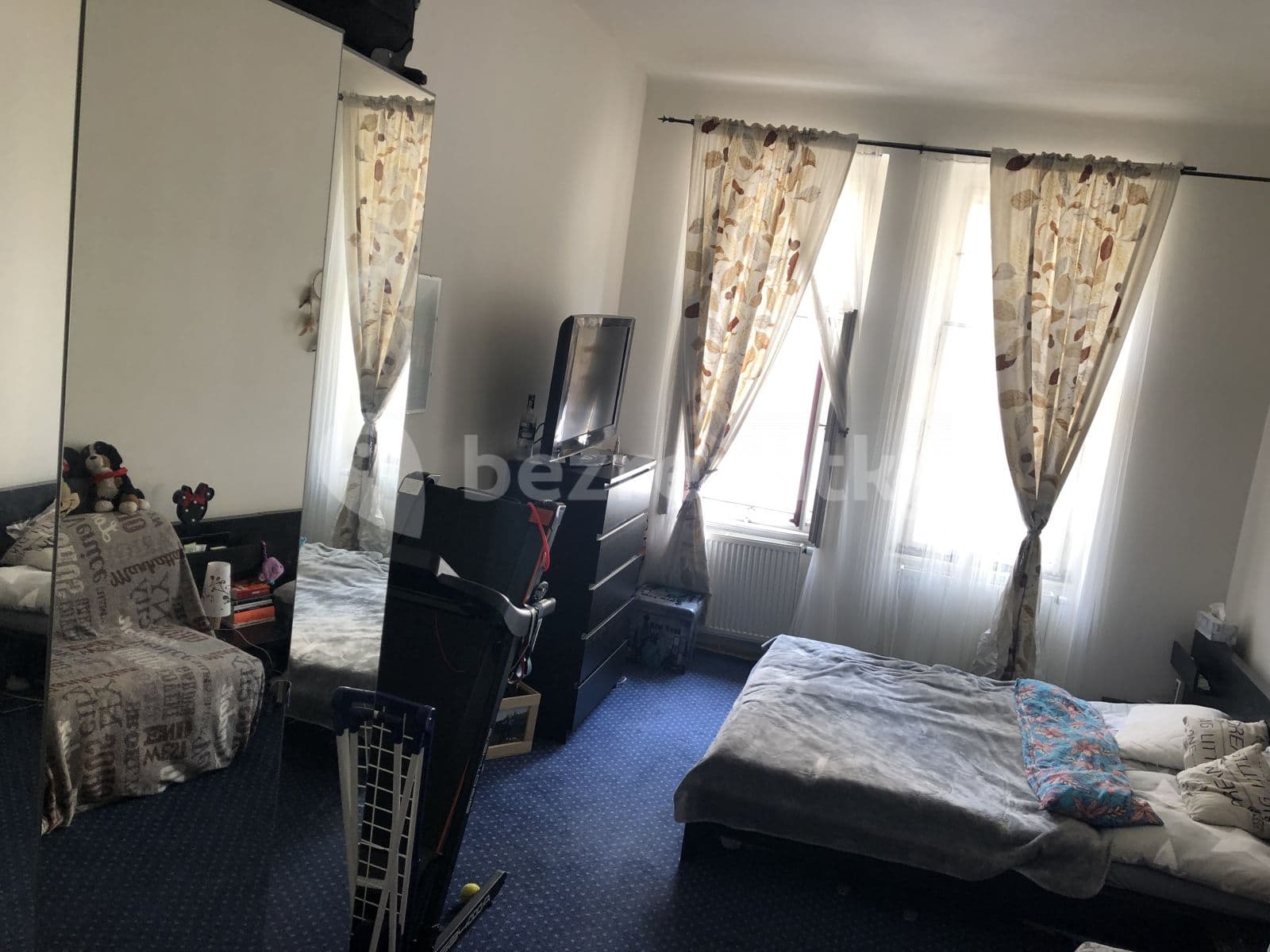 1 bedroom with open-plan kitchen flat to rent, 42 m², Grafická, Prague, Prague 1 bedroom with open-plan kitchen flat to rent, 42 m², Grafická, Prague, Prague