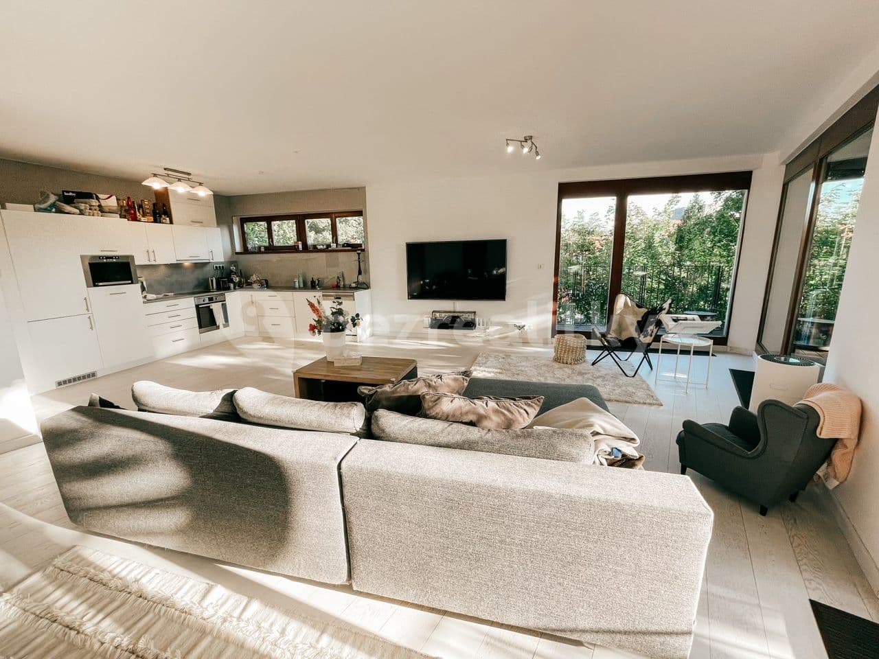 2 bedroom with open-plan kitchen flat to rent, 130 m², Na Doubkové, Prague, Prague 2 bedroom with open-plan kitchen flat to rent, 130 m², Na Doubkové, Prague, Prague