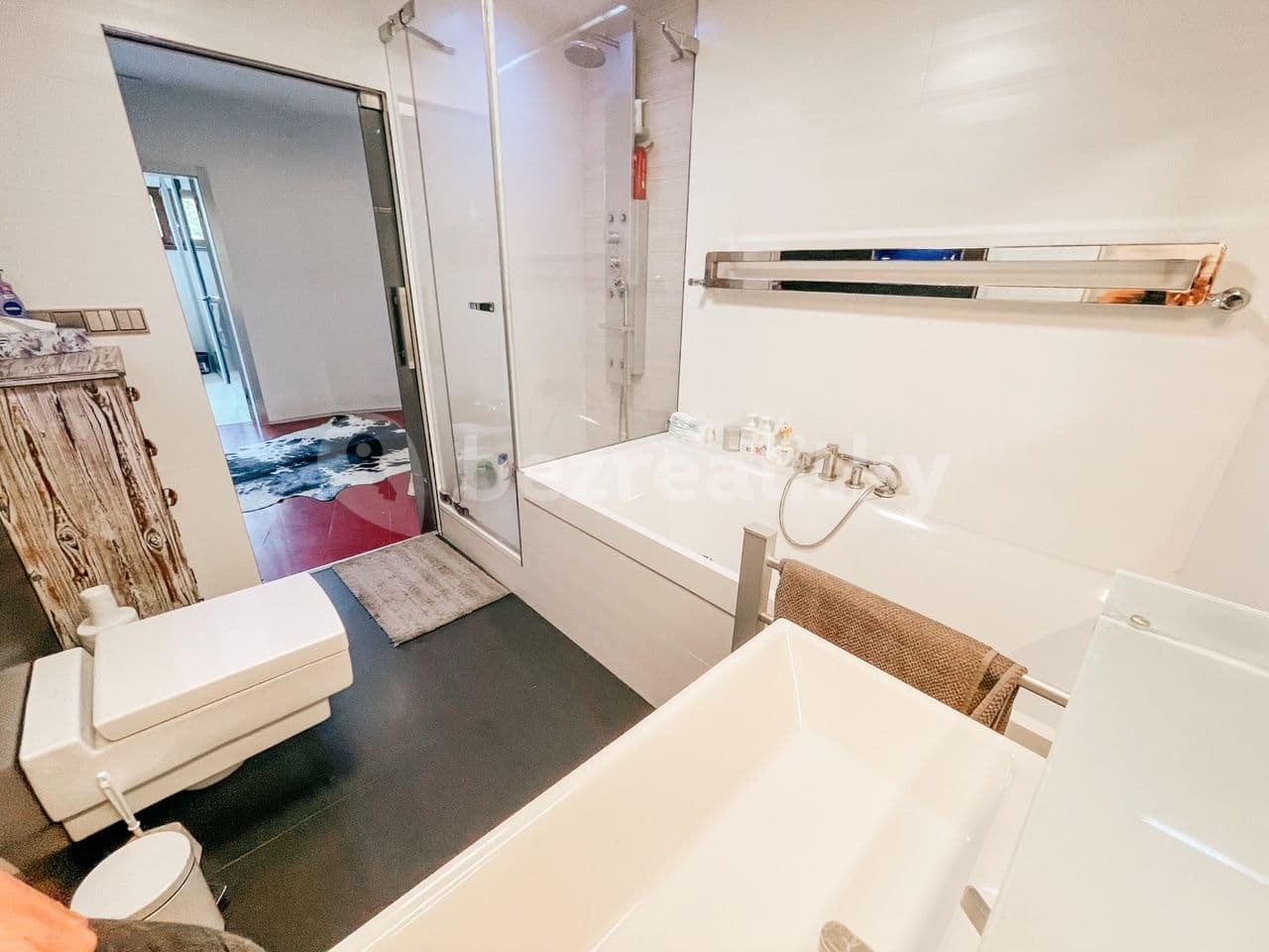 2 bedroom with open-plan kitchen flat to rent, 130 m², Na Doubkové, Prague, Prague 2 bedroom with open-plan kitchen flat to rent, 130 m², Na Doubkové, Prague, Prague