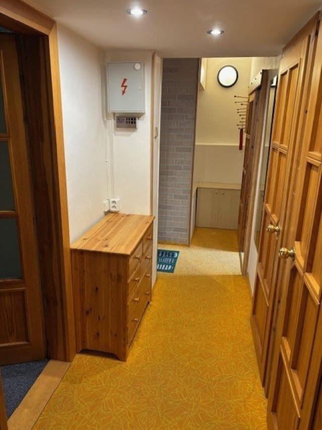 3 bedroom flat to rent, 60 m², Ke Džbánu, Prague, Prague 3 bedroom flat to rent, 60 m², Ke Džbánu, Prague, Prague