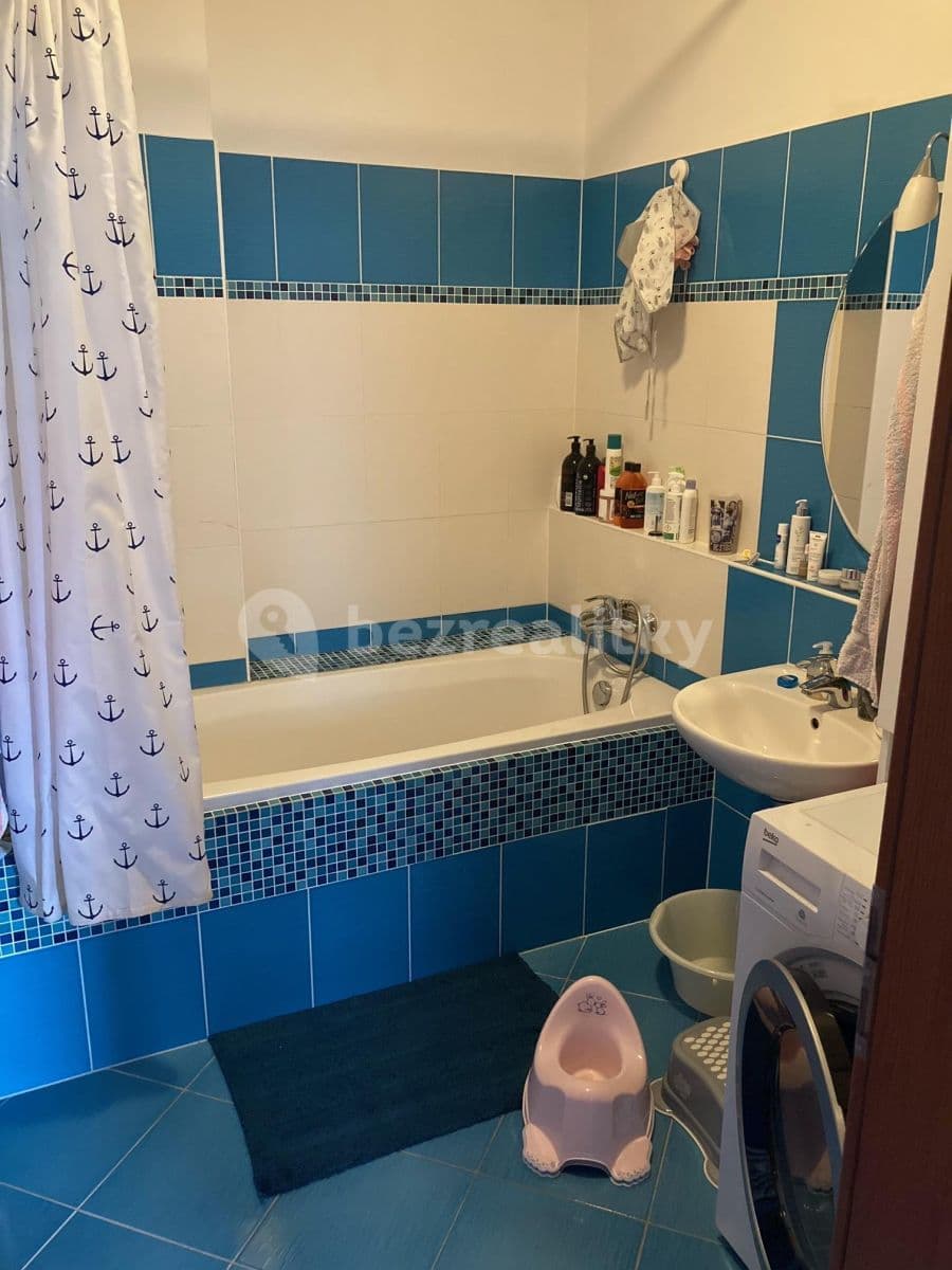 2 bedroom with open-plan kitchen flat to rent, 72 m², Křídlovická, Brno, Jihomoravský Region 2 bedroom with open-plan kitchen flat to rent, 72 m², Křídlovická, Brno, Jihomoravský Region