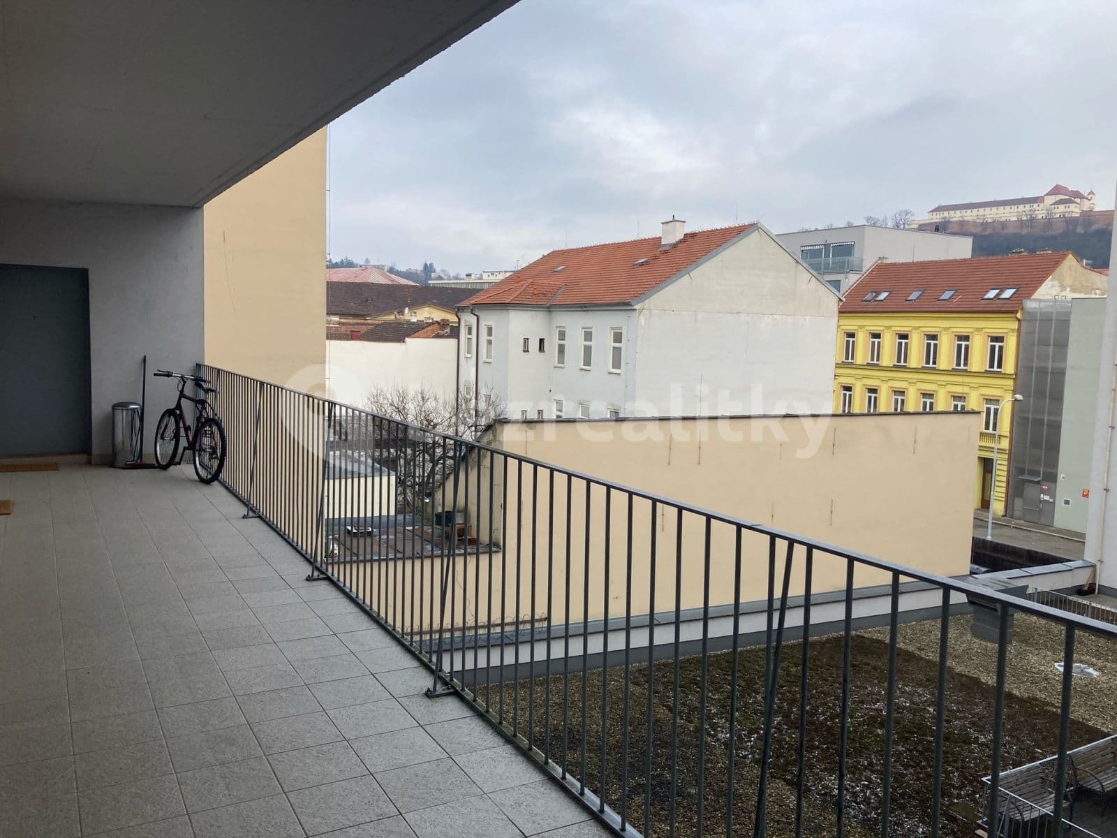 2 bedroom with open-plan kitchen flat to rent, 72 m², Křídlovická, Brno, Jihomoravský Region 2 bedroom with open-plan kitchen flat to rent, 72 m², Křídlovická, Brno, Jihomoravský Region