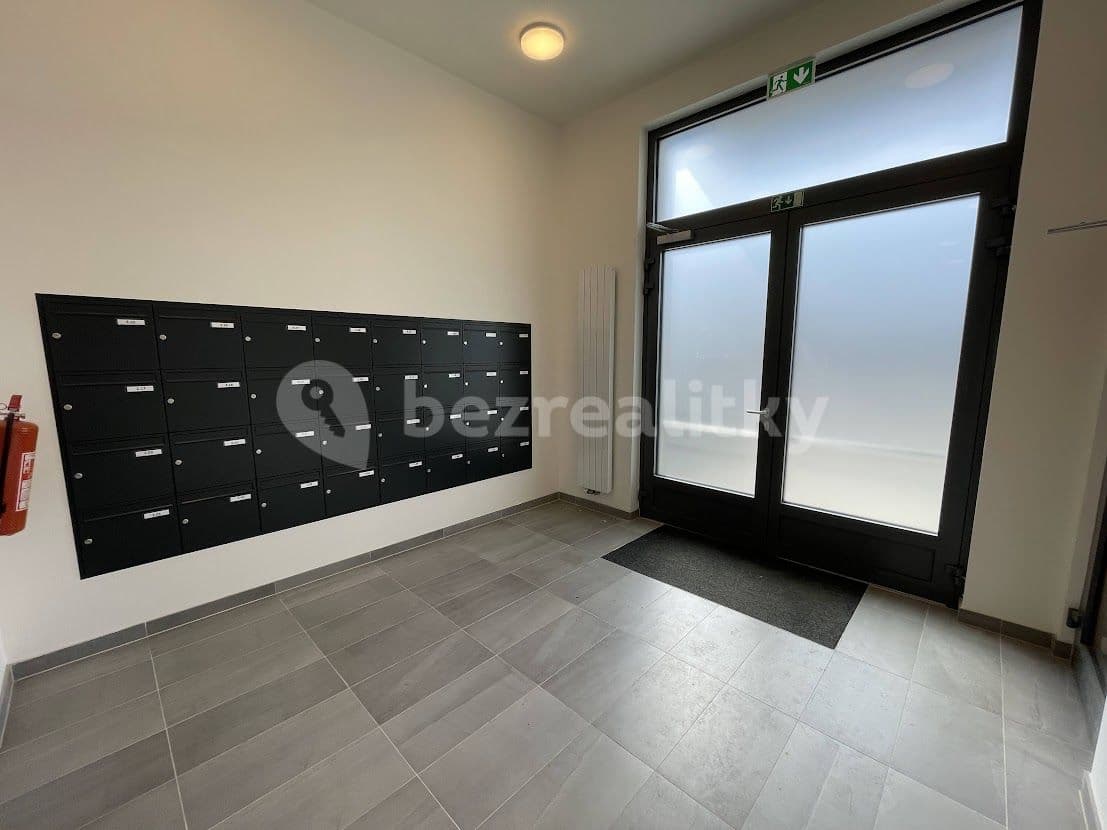 Studio flat to rent, 30 m², Křižanská, Prague, Prague Studio flat to rent, 30 m², Křižanská, Prague, Prague