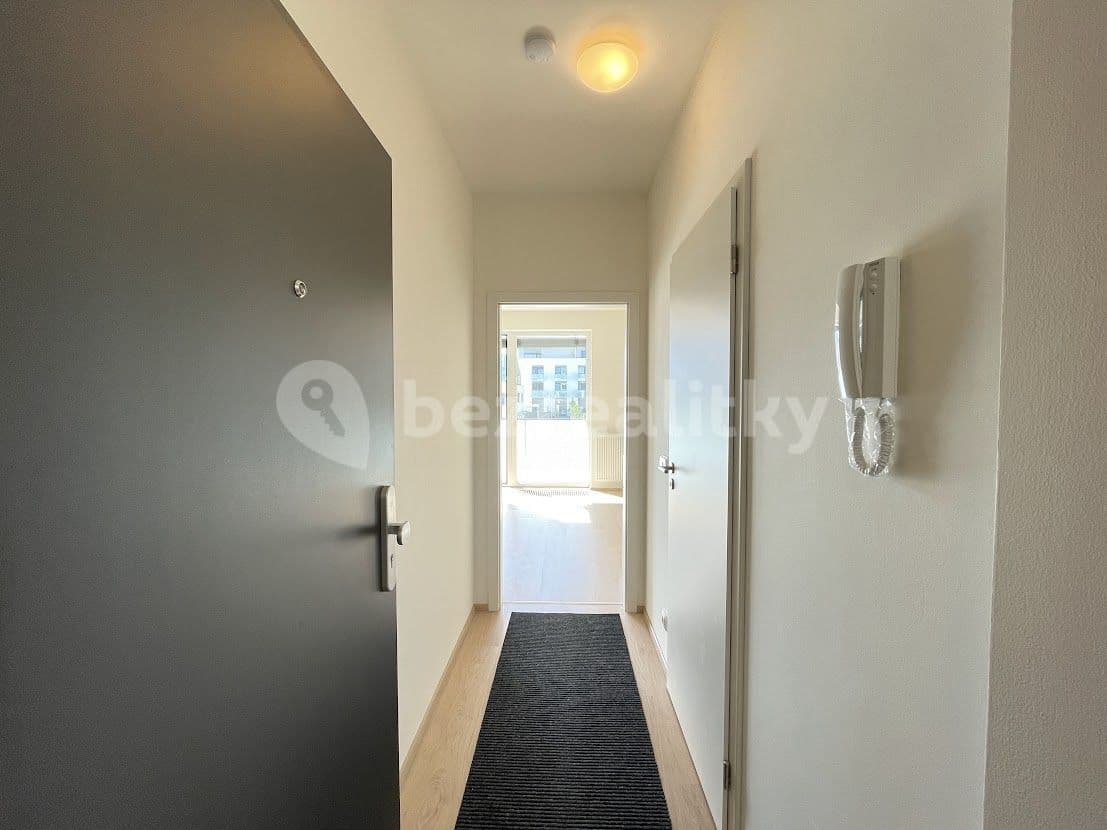 Studio flat to rent, 30 m², Křižanská, Prague, Prague Studio flat to rent, 30 m², Křižanská, Prague, Prague