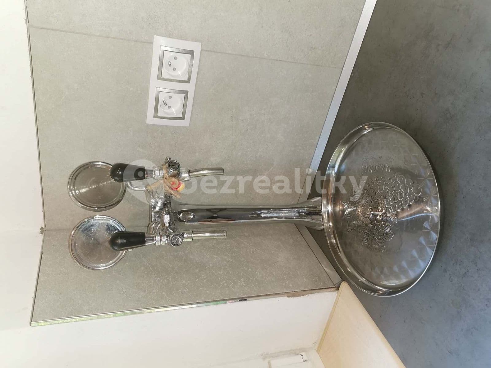 recreational property to rent, 0 m², Starý Petřín, Jihomoravský Region recreational property to rent, 0 m², Starý Petřín, Jihomoravský Region