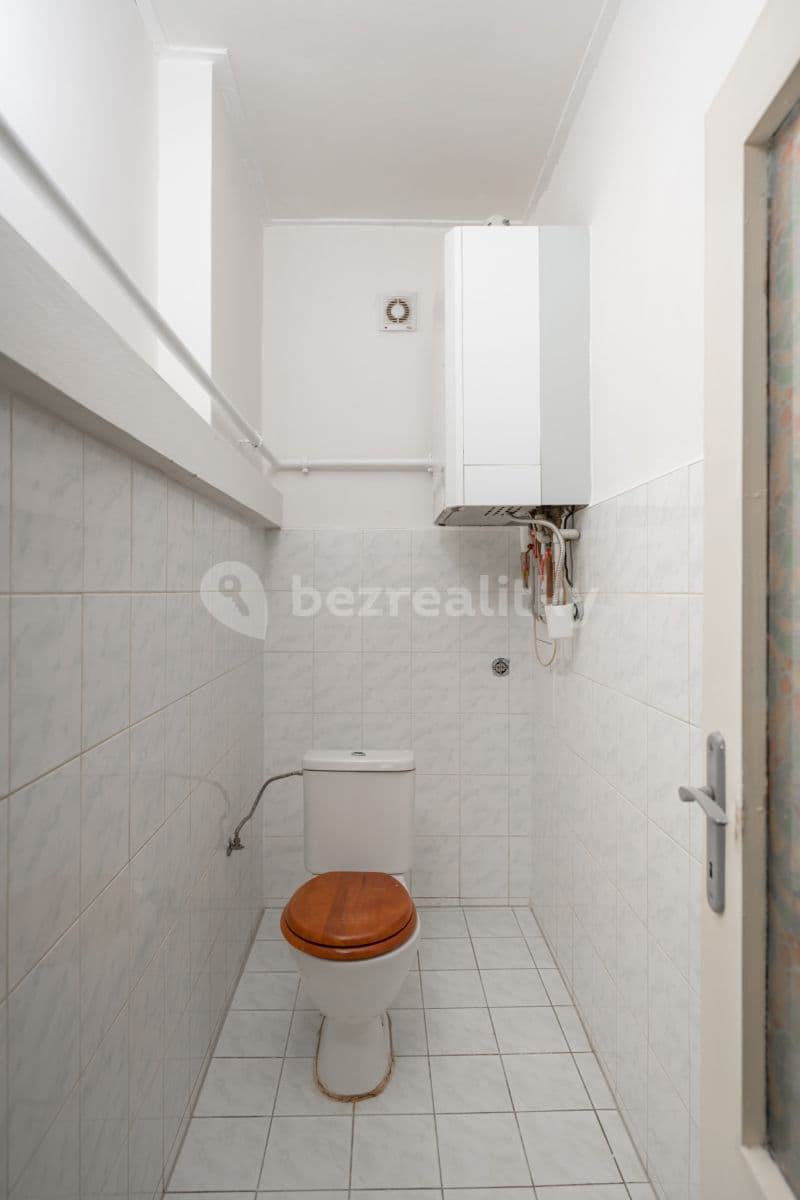2 bedroom flat for sale, 91 m², U Pekáren, Prague, Prague