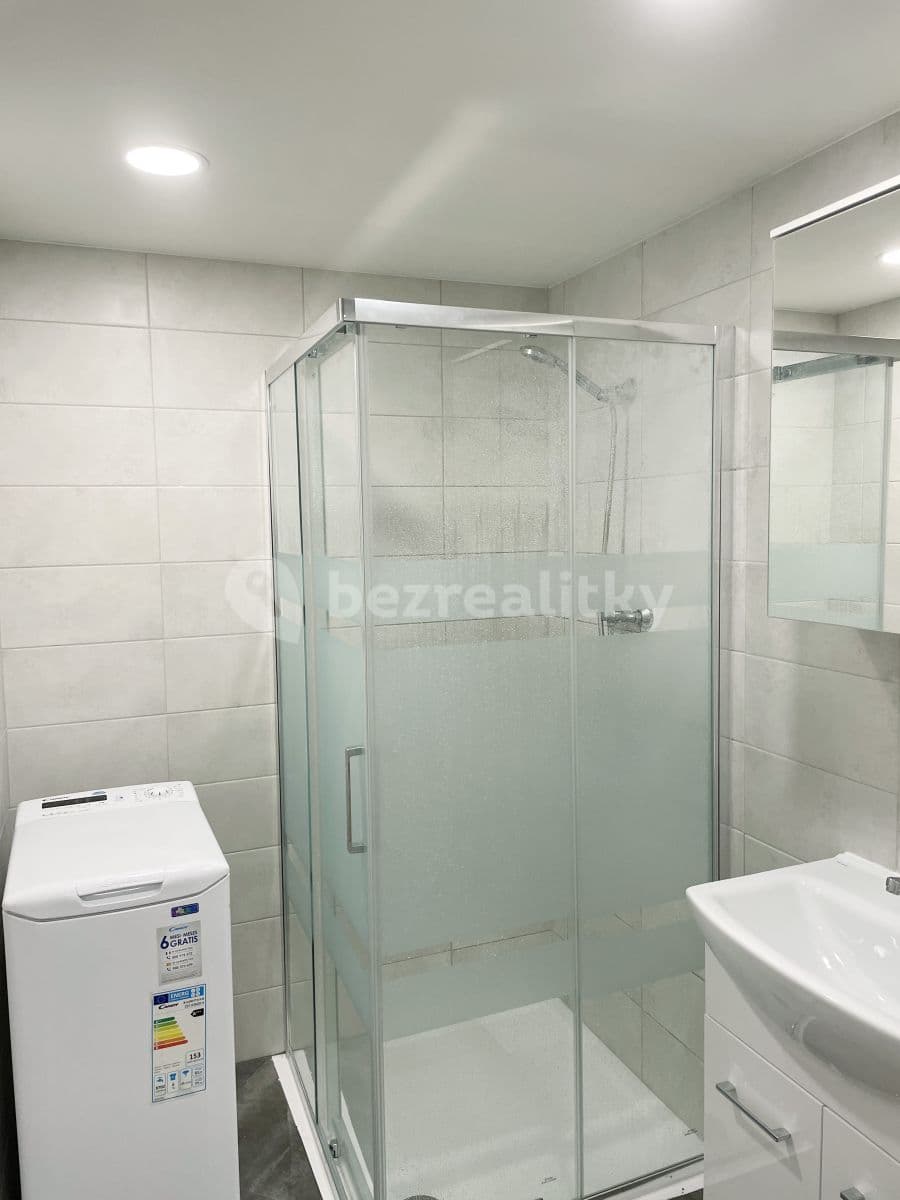 1 bedroom with open-plan kitchen flat to rent, 40 m², Bělehradská, Most, Ústecký Region 1 bedroom with open-plan kitchen flat to rent, 40 m², Bělehradská, Most, Ústecký Region