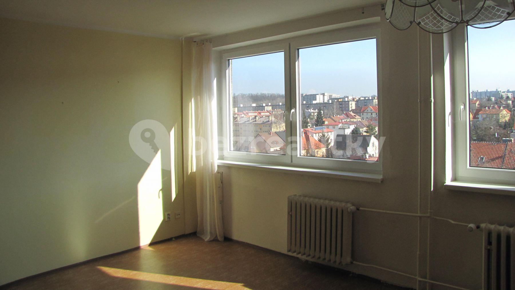 Studio flat to rent, 30 m², Šestajovická, Prague, Prague