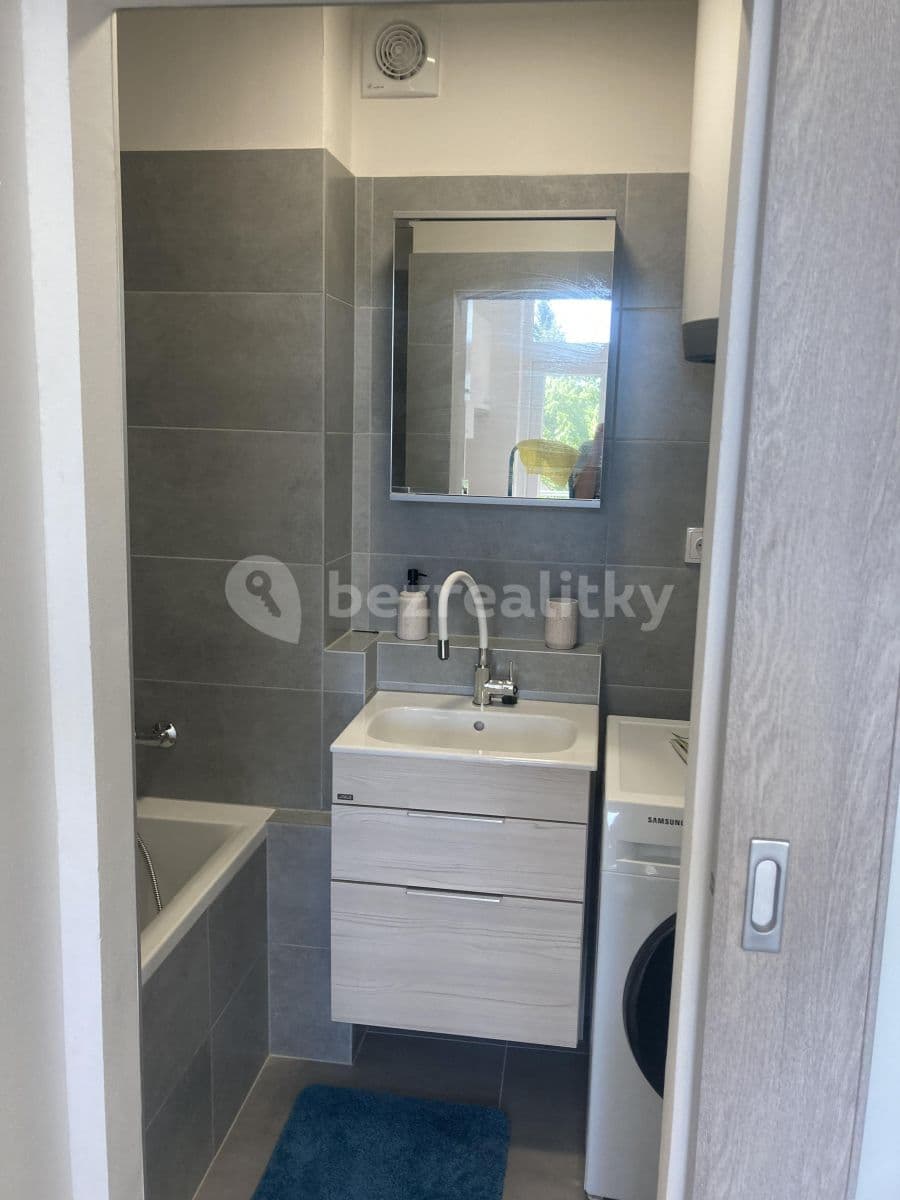 3 bedroom flat to rent, 68 m², Kneslova, Brno, Jihomoravský Region 3 bedroom flat to rent, 68 m², Kneslova, Brno, Jihomoravský Region