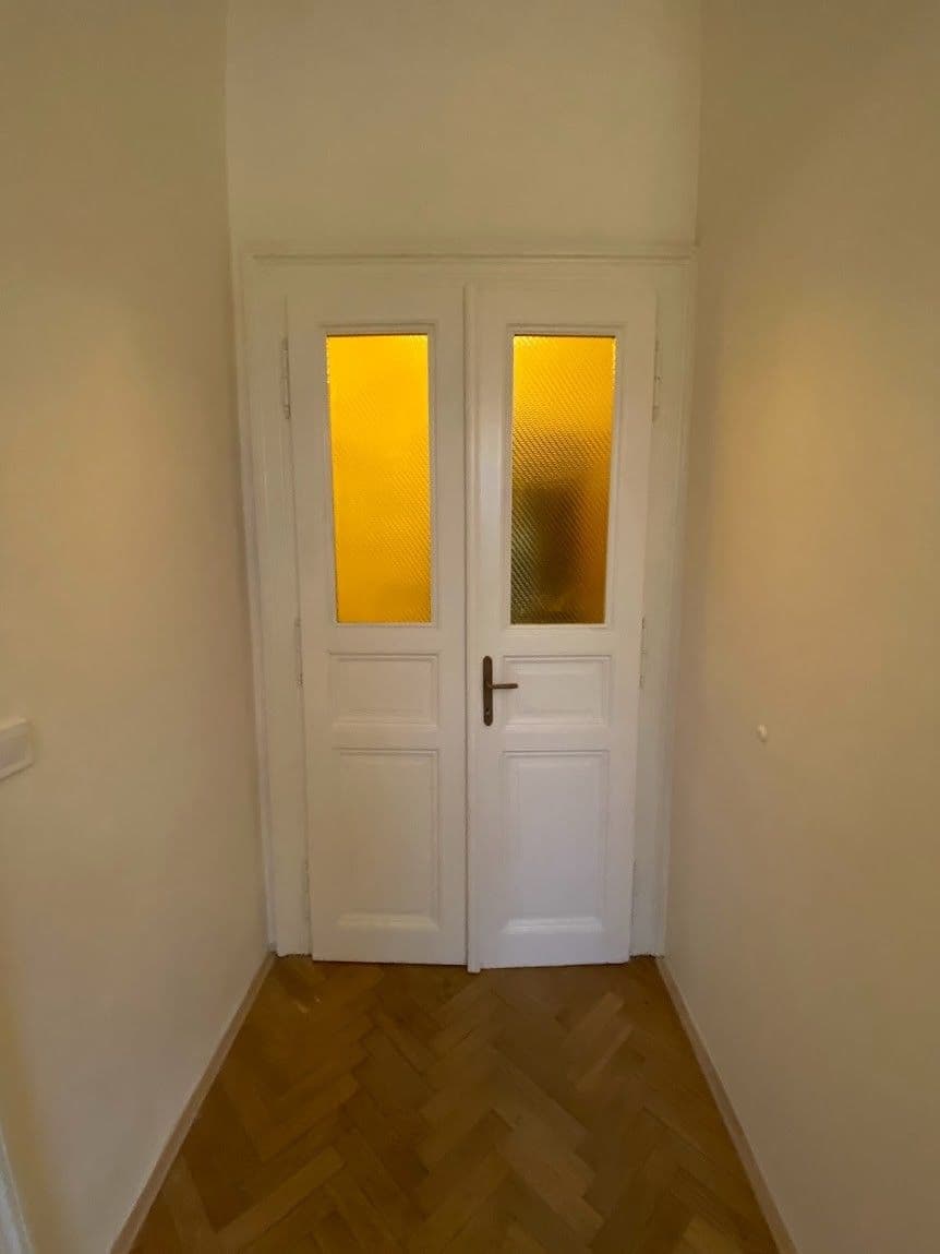 1 bedroom with open-plan kitchen flat to rent, 45 m², Na Bělidle, Prague, Prague 1 bedroom with open-plan kitchen flat to rent, 45 m², Na Bělidle, Prague, Prague