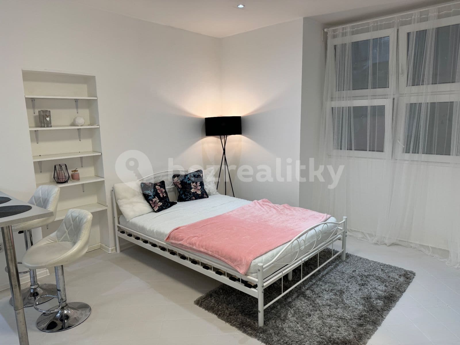 Studio flat to rent, 25 m², Pod Zvonařkou, Prague, Prague Studio flat to rent, 25 m², Pod Zvonařkou, Prague, Prague
