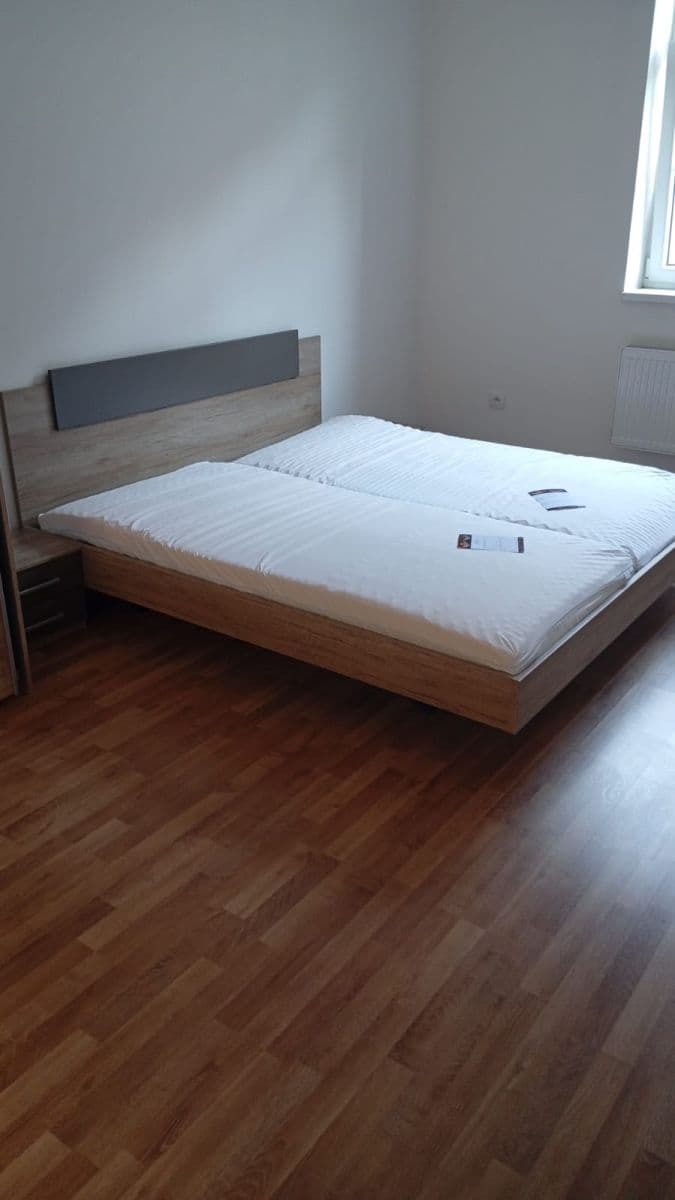 2 bedroom with open-plan kitchen flat to rent, 68 m², Malířská, Prague, Prague 2 bedroom with open-plan kitchen flat to rent, 68 m², Malířská, Prague, Prague