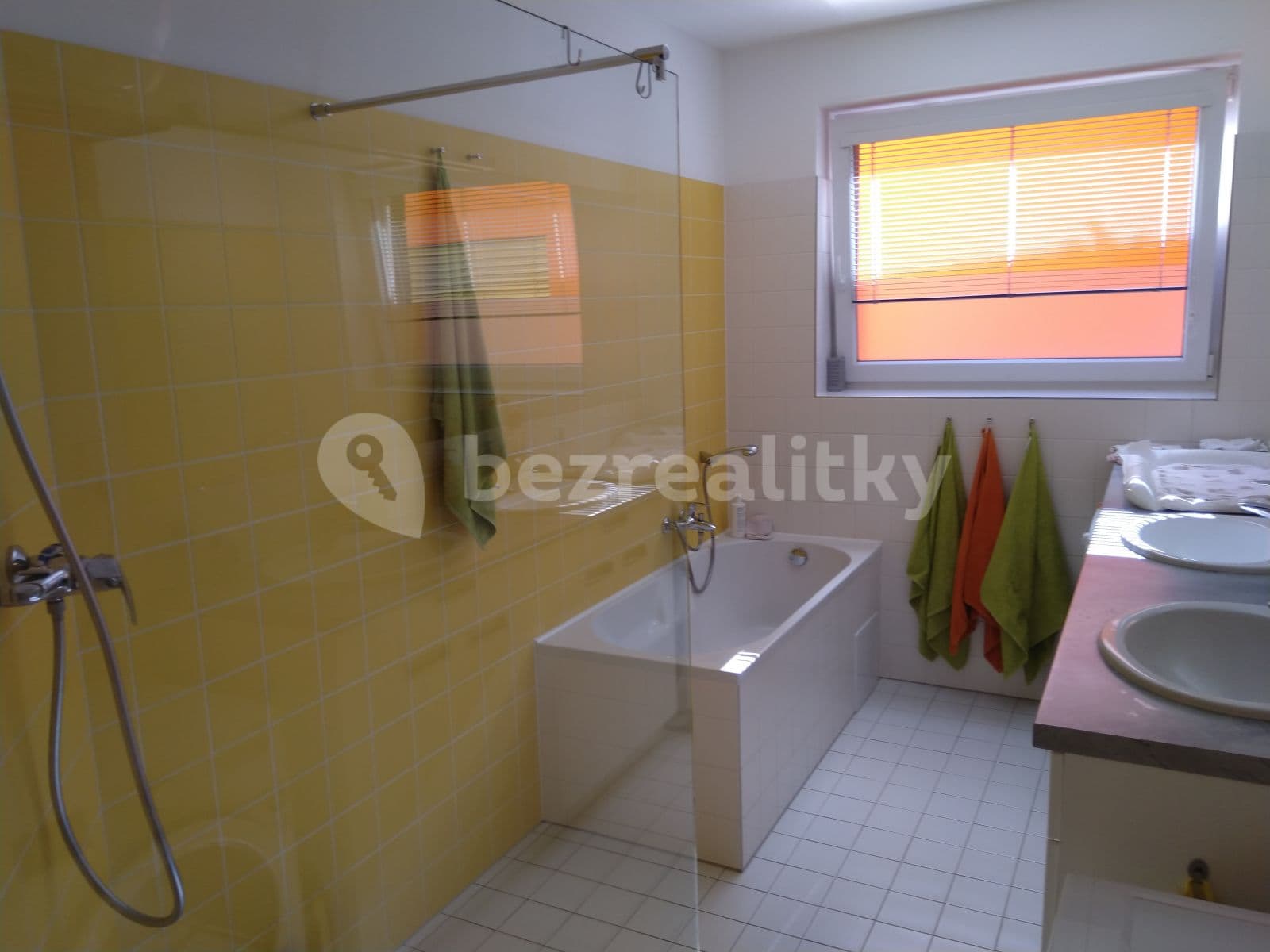 2 bedroom with open-plan kitchen flat to rent, 112 m², Javorová, Liberec, Liberecký Region 2 bedroom with open-plan kitchen flat to rent, 112 m², Javorová, Liberec, Liberecký Region