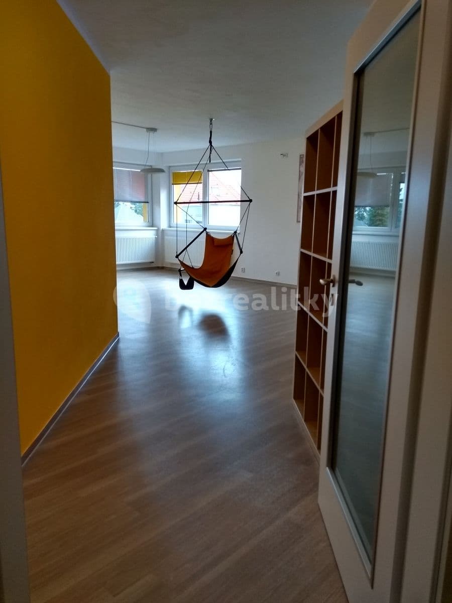 2 bedroom with open-plan kitchen flat to rent, 112 m², Javorová, Liberec, Liberecký Region 2 bedroom with open-plan kitchen flat to rent, 112 m², Javorová, Liberec, Liberecký Region