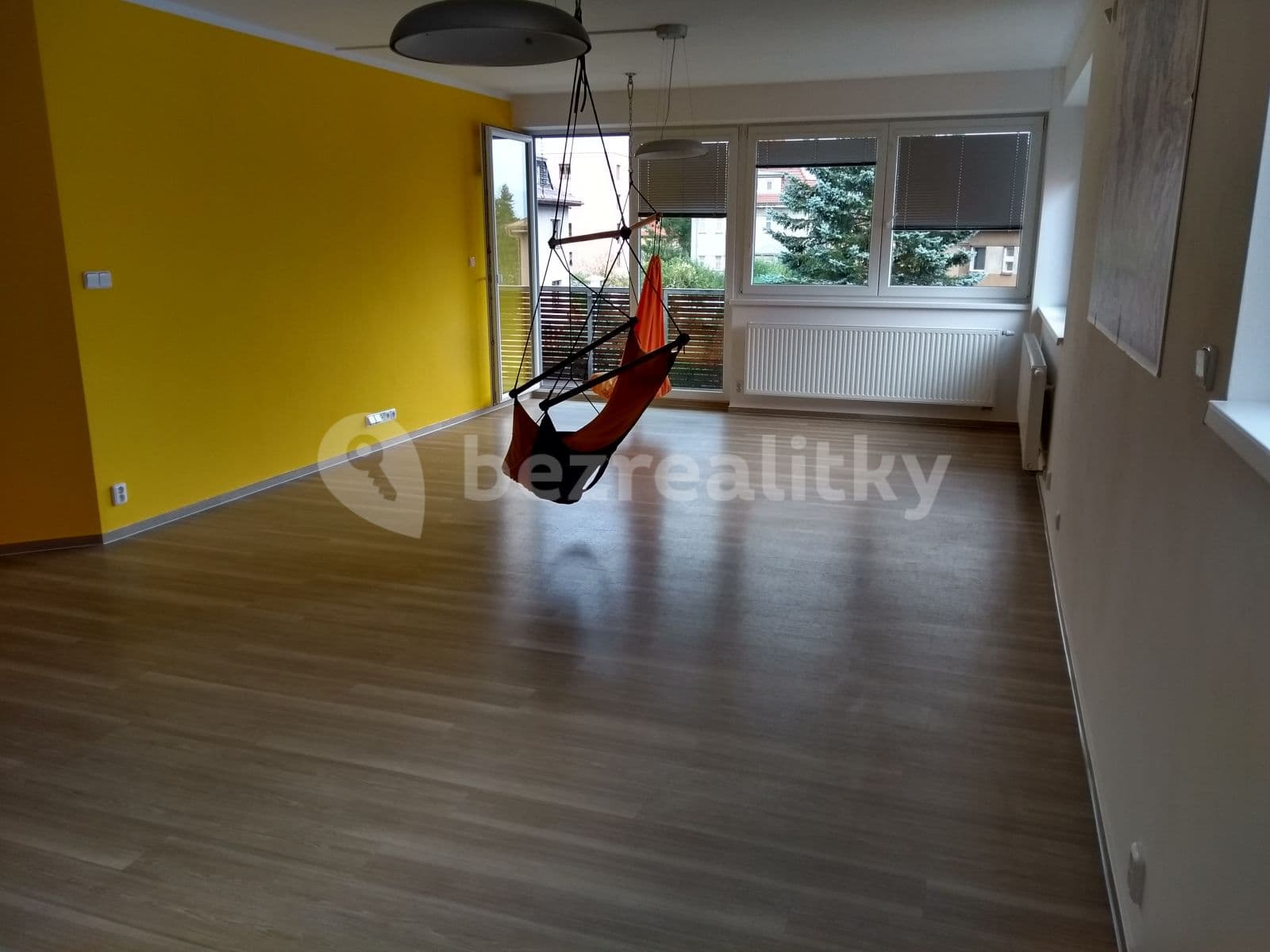 2 bedroom with open-plan kitchen flat to rent, 112 m², Javorová, Liberec, Liberecký Region 2 bedroom with open-plan kitchen flat to rent, 112 m², Javorová, Liberec, Liberecký Region