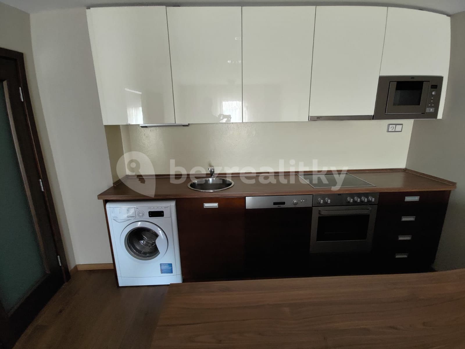 2 bedroom with open-plan kitchen flat to rent, 78 m², U Borského parku, Plzeň, Plzeňský Region 2 bedroom with open-plan kitchen flat to rent, 78 m², U Borského parku, Plzeň, Plzeňský Region