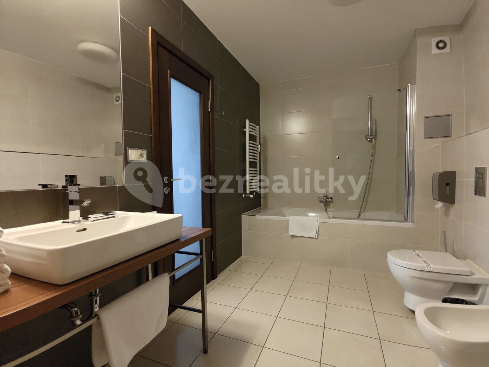 2 bedroom with open-plan kitchen flat to rent, 78 m², U Borského parku, Plzeň, Plzeňský Region 2 bedroom with open-plan kitchen flat to rent, 78 m², U Borského parku, Plzeň, Plzeňský Region