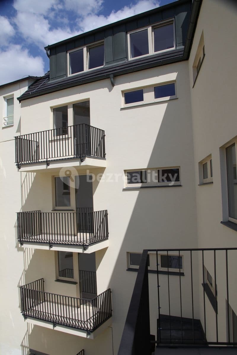 1 bedroom with open-plan kitchen flat to rent, 50 m², Fastrova, Prague, Prague 1 bedroom with open-plan kitchen flat to rent, 50 m², Fastrova, Prague, Prague