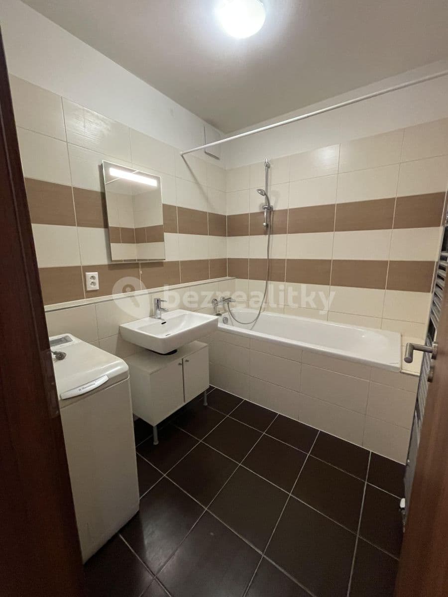 1 bedroom with open-plan kitchen flat to rent, 73 m², Jantarová, Ostrava, Moravskoslezský Region 1 bedroom with open-plan kitchen flat to rent, 73 m², Jantarová, Ostrava, Moravskoslezský Region