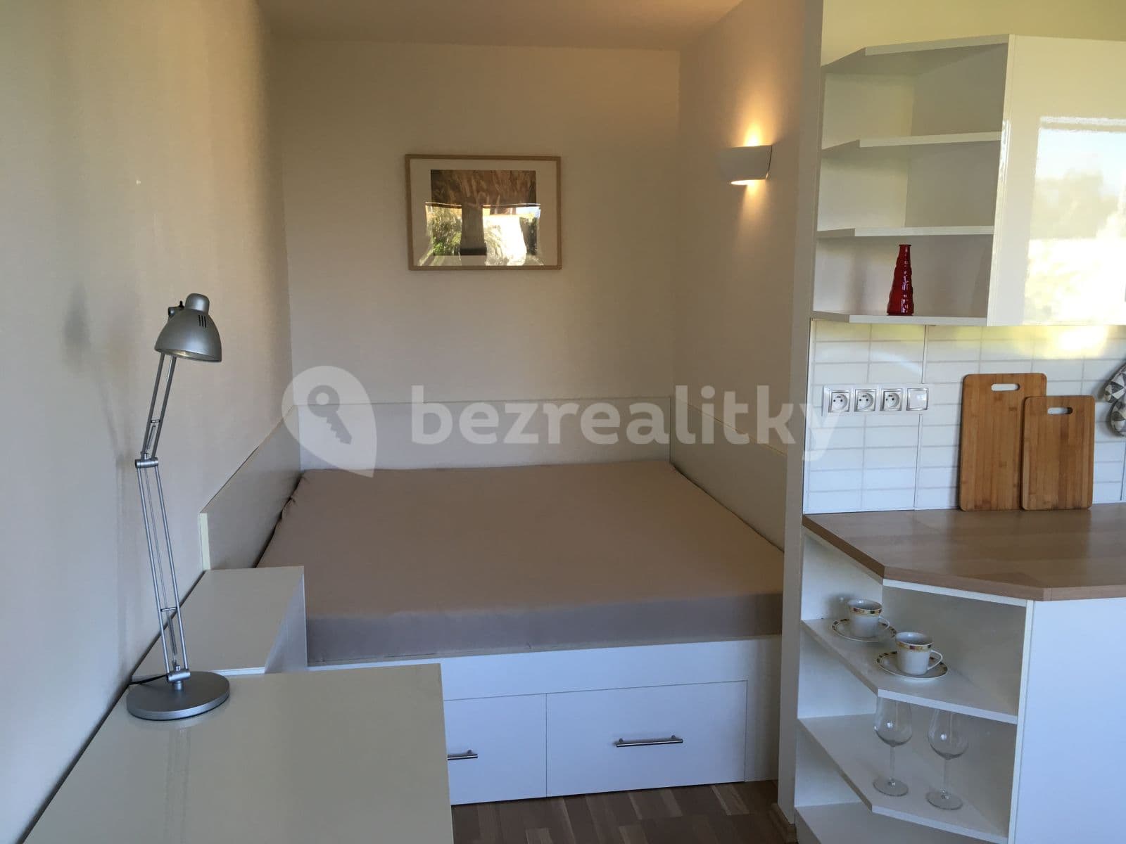 Studio flat to rent, 33 m², Havránkova, Prague, Prague Studio flat to rent, 33 m², Havránkova, Prague, Prague