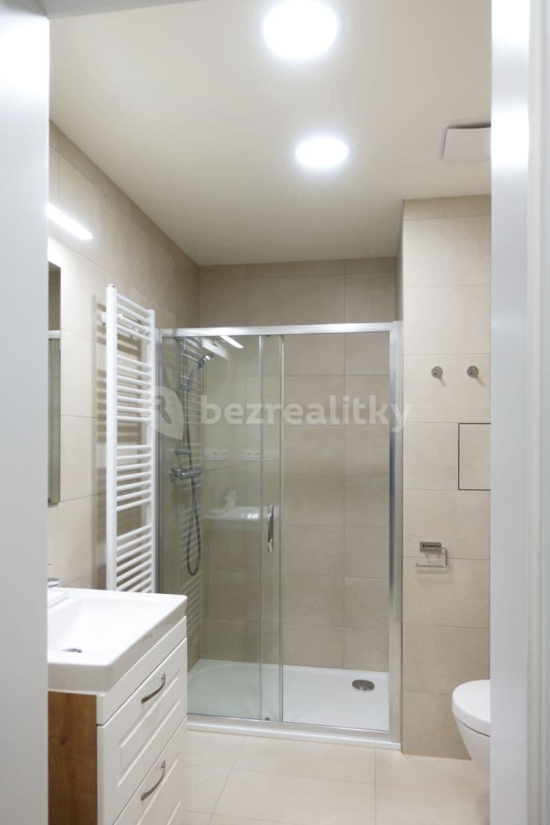 Studio flat to rent, 32 m², Kloudova, Prague, Prague Studio flat to rent, 32 m², Kloudova, Prague, Prague