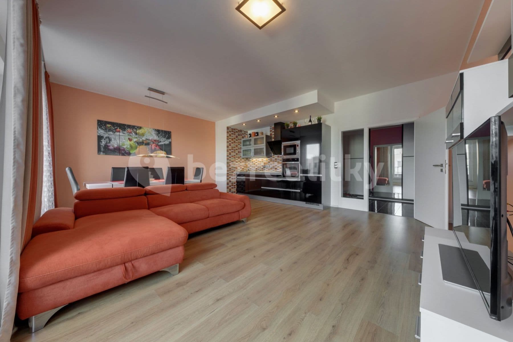 1 bedroom with open-plan kitchen flat to rent, 64 m², Prague, Prague 1 bedroom with open-plan kitchen flat to rent, 64 m², Prague, Prague