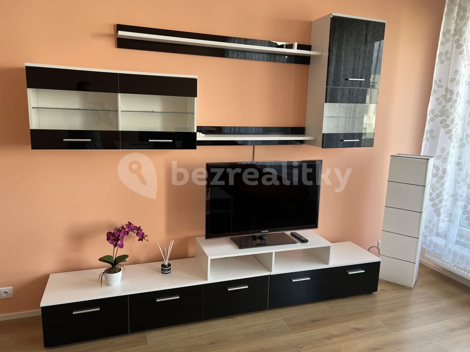 1 bedroom with open-plan kitchen flat to rent, 64 m², Prague, Prague 1 bedroom with open-plan kitchen flat to rent, 64 m², Prague, Prague