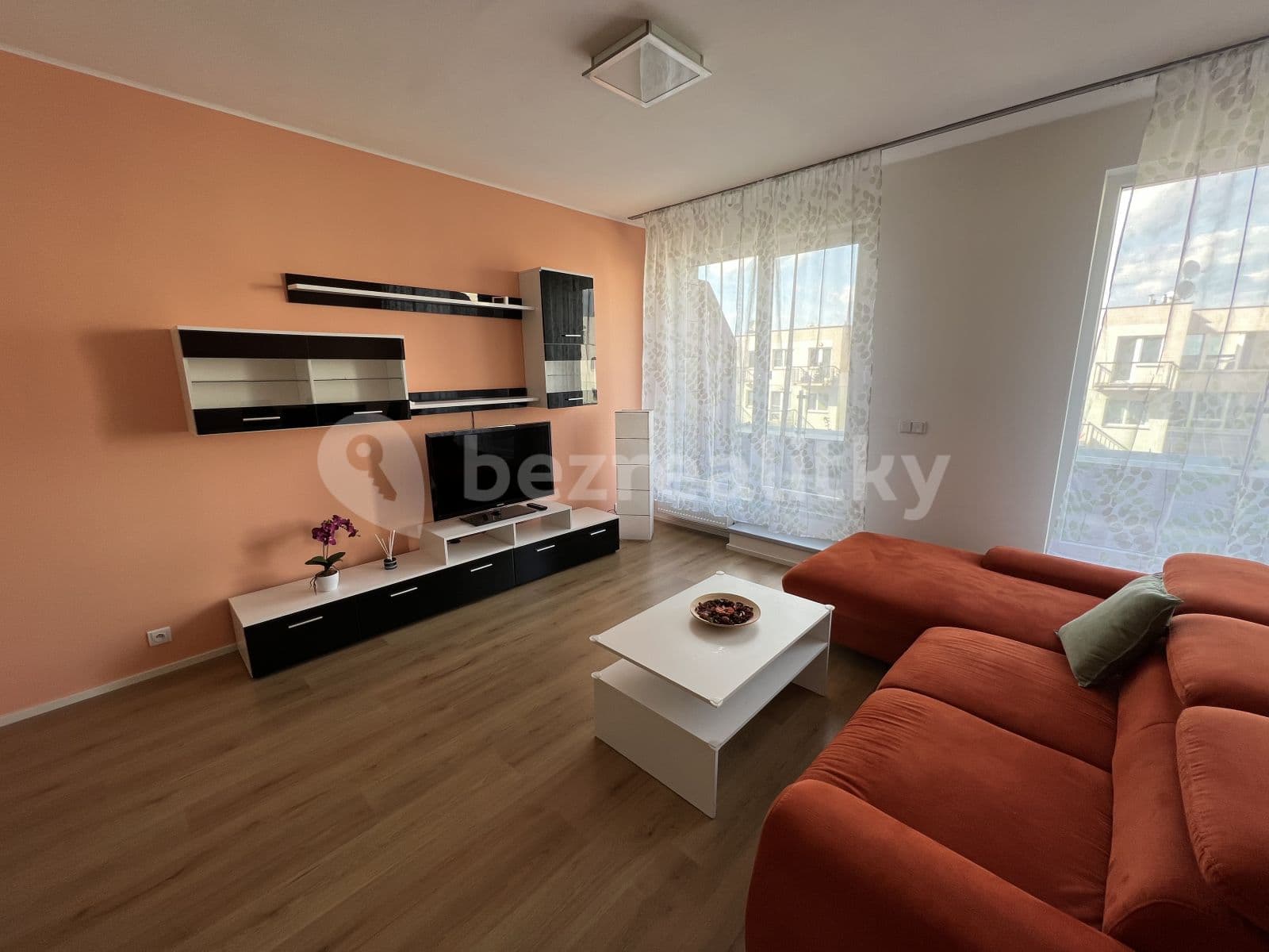 1 bedroom with open-plan kitchen flat to rent, 64 m², Prague, Prague 1 bedroom with open-plan kitchen flat to rent, 64 m², Prague, Prague