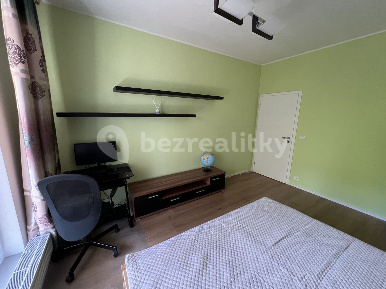 1 bedroom with open-plan kitchen flat to rent, 64 m², Prague, Prague 1 bedroom with open-plan kitchen flat to rent, 64 m², Prague, Prague