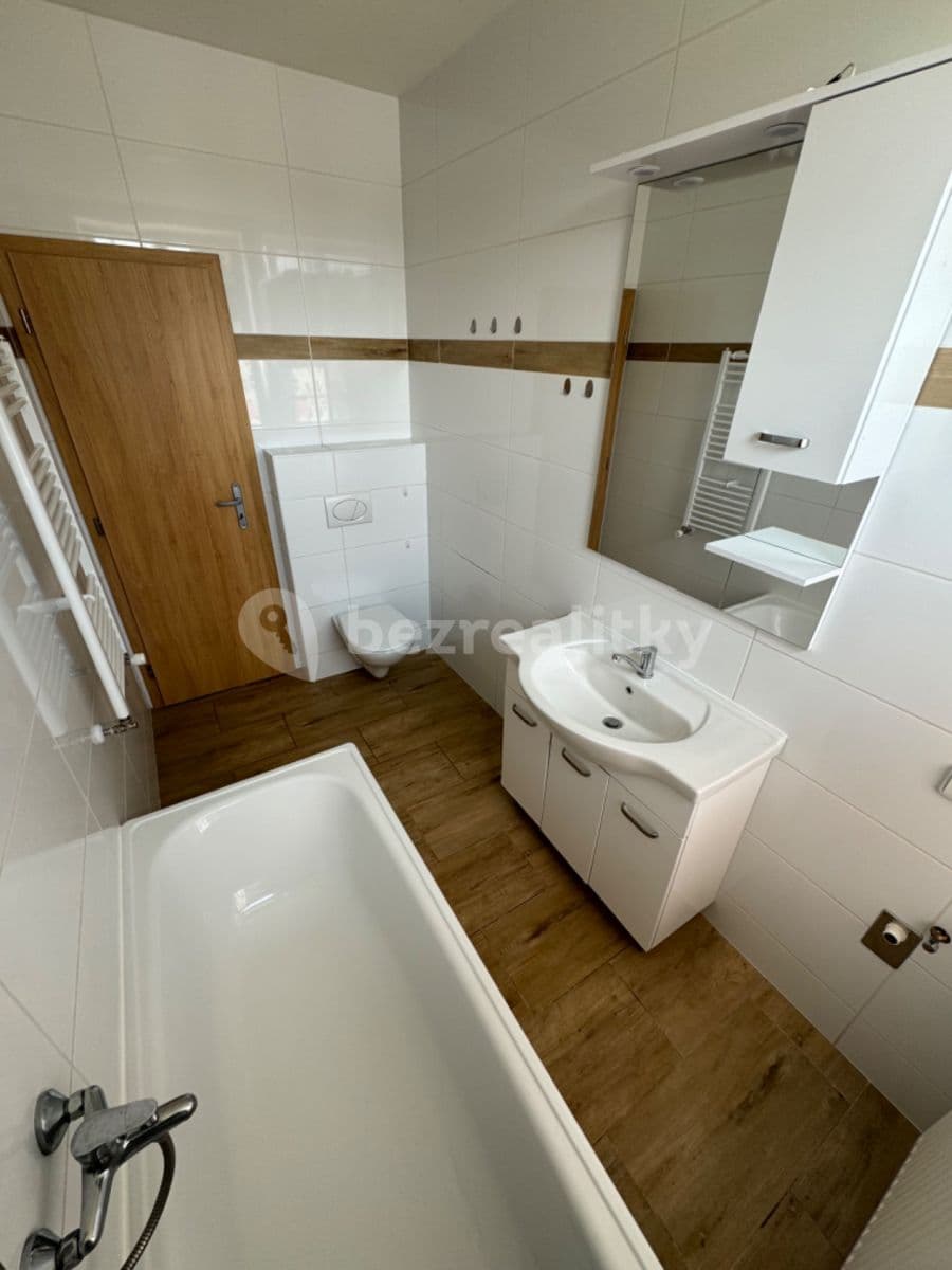2 bedroom with open-plan kitchen flat to rent, 73 m², Hrádek nad Nisou, Liberecký Region 2 bedroom with open-plan kitchen flat to rent, 73 m², Hrádek nad Nisou, Liberecký Region