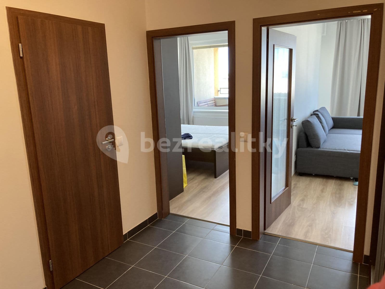 1 bedroom with open-plan kitchen flat to rent, 52 m², Nárožní, Prague, Prague 1 bedroom with open-plan kitchen flat to rent, 52 m², Nárožní, Prague, Prague