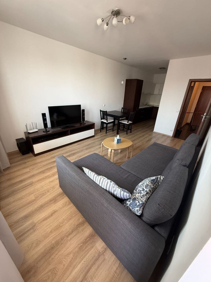 1 bedroom with open-plan kitchen flat to rent, 52 m², Nárožní, Prague, Prague 1 bedroom with open-plan kitchen flat to rent, 52 m², Nárožní, Prague, Prague