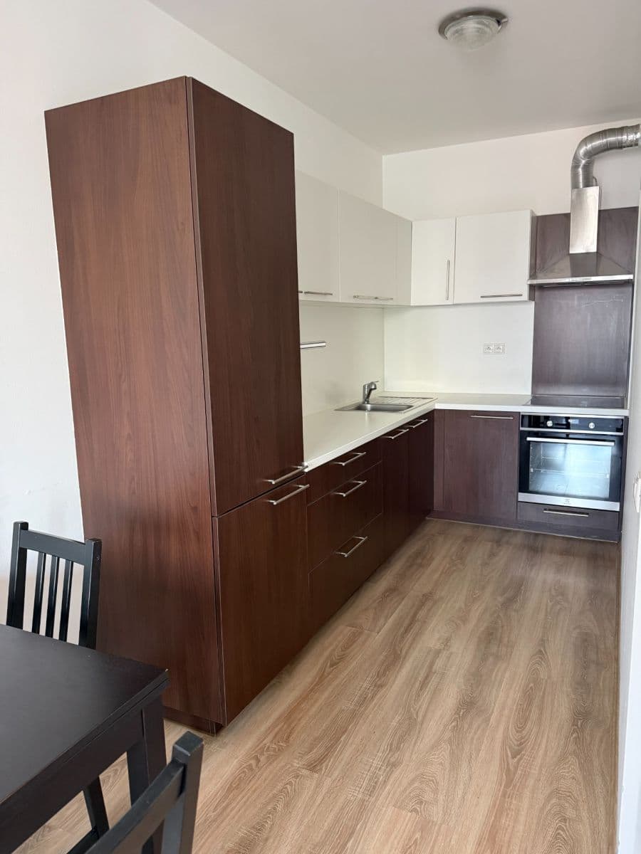 1 bedroom with open-plan kitchen flat to rent, 52 m², Nárožní, Prague, Prague 1 bedroom with open-plan kitchen flat to rent, 52 m², Nárožní, Prague, Prague