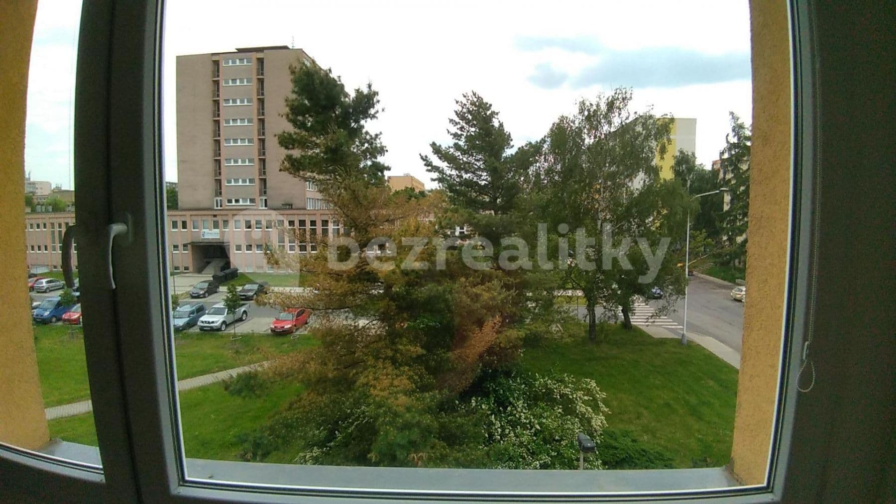 1 bedroom with open-plan kitchen flat to rent, 41 m², U Hvězdy, Kladno, Středočeský Region 1 bedroom with open-plan kitchen flat to rent, 41 m², U Hvězdy, Kladno, Středočeský Region
