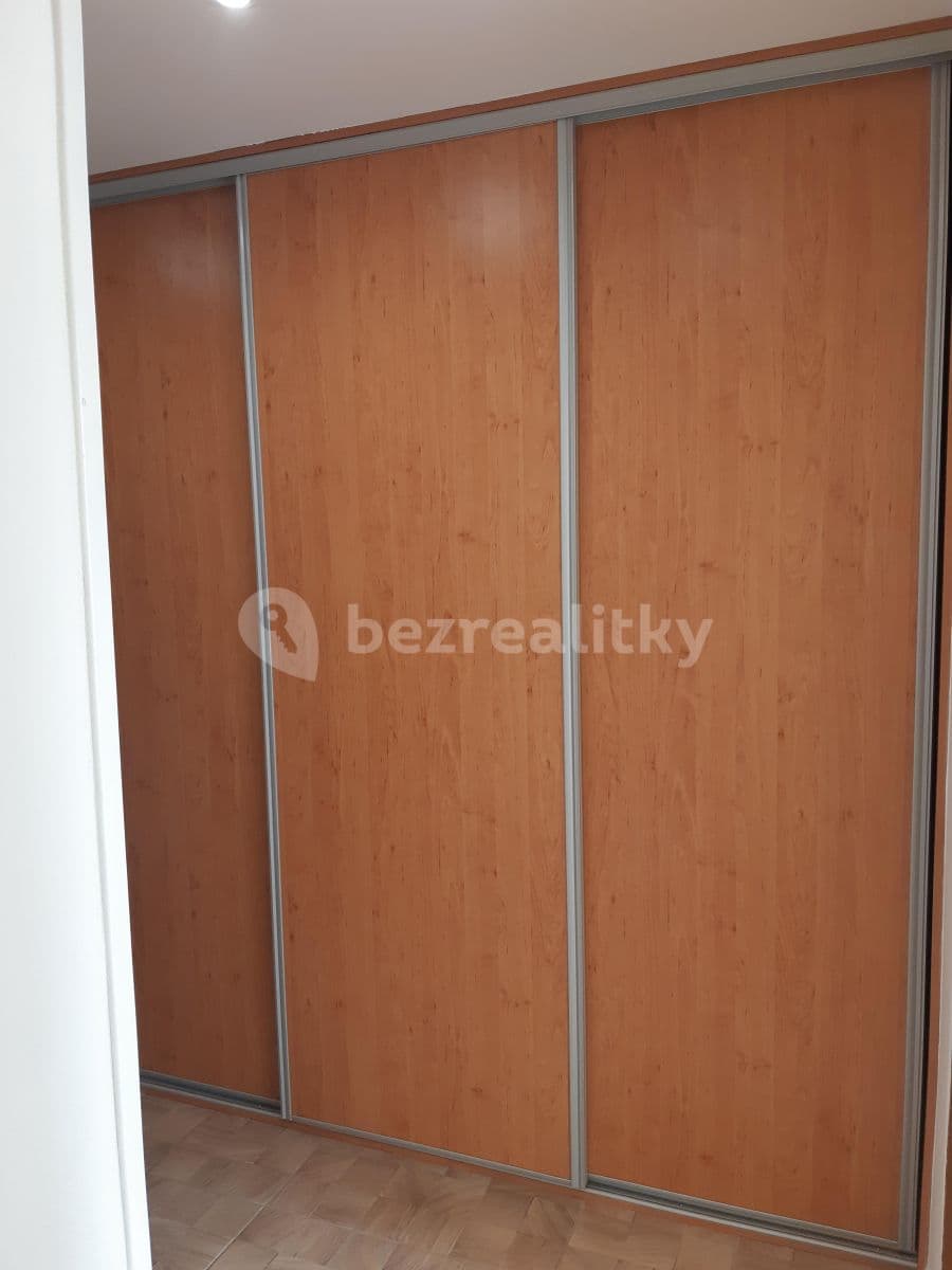 1 bedroom with open-plan kitchen flat to rent, 41 m², U Hvězdy, Kladno, Středočeský Region 1 bedroom with open-plan kitchen flat to rent, 41 m², U Hvězdy, Kladno, Středočeský Region