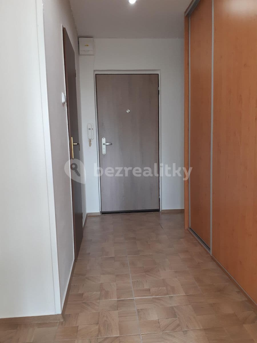 1 bedroom with open-plan kitchen flat to rent, 41 m², U Hvězdy, Kladno, Středočeský Region 1 bedroom with open-plan kitchen flat to rent, 41 m², U Hvězdy, Kladno, Středočeský Region