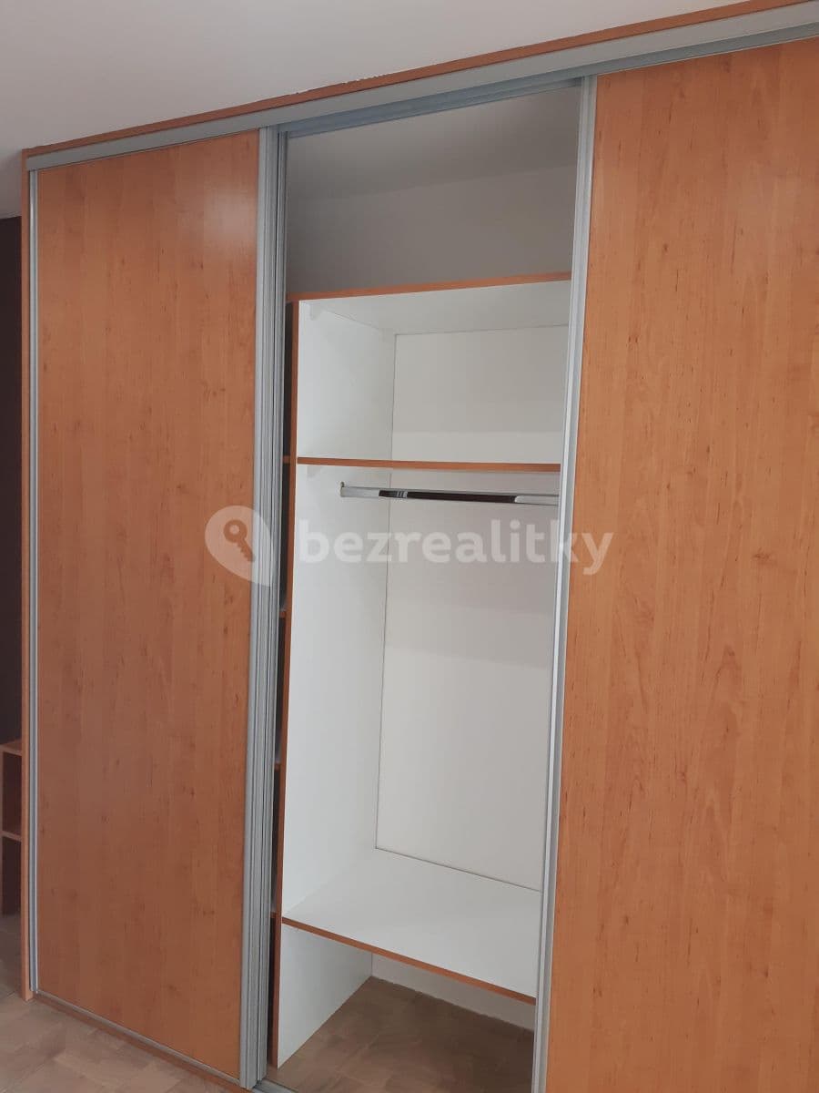1 bedroom with open-plan kitchen flat to rent, 41 m², U Hvězdy, Kladno, Středočeský Region 1 bedroom with open-plan kitchen flat to rent, 41 m², U Hvězdy, Kladno, Středočeský Region