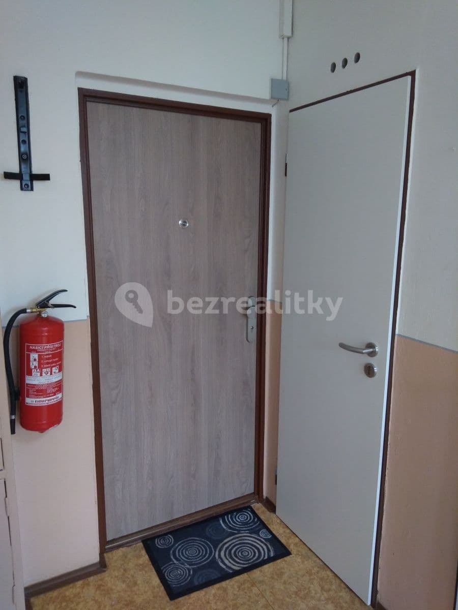 1 bedroom with open-plan kitchen flat to rent, 41 m², U Hvězdy, Kladno, Středočeský Region 1 bedroom with open-plan kitchen flat to rent, 41 m², U Hvězdy, Kladno, Středočeský Region