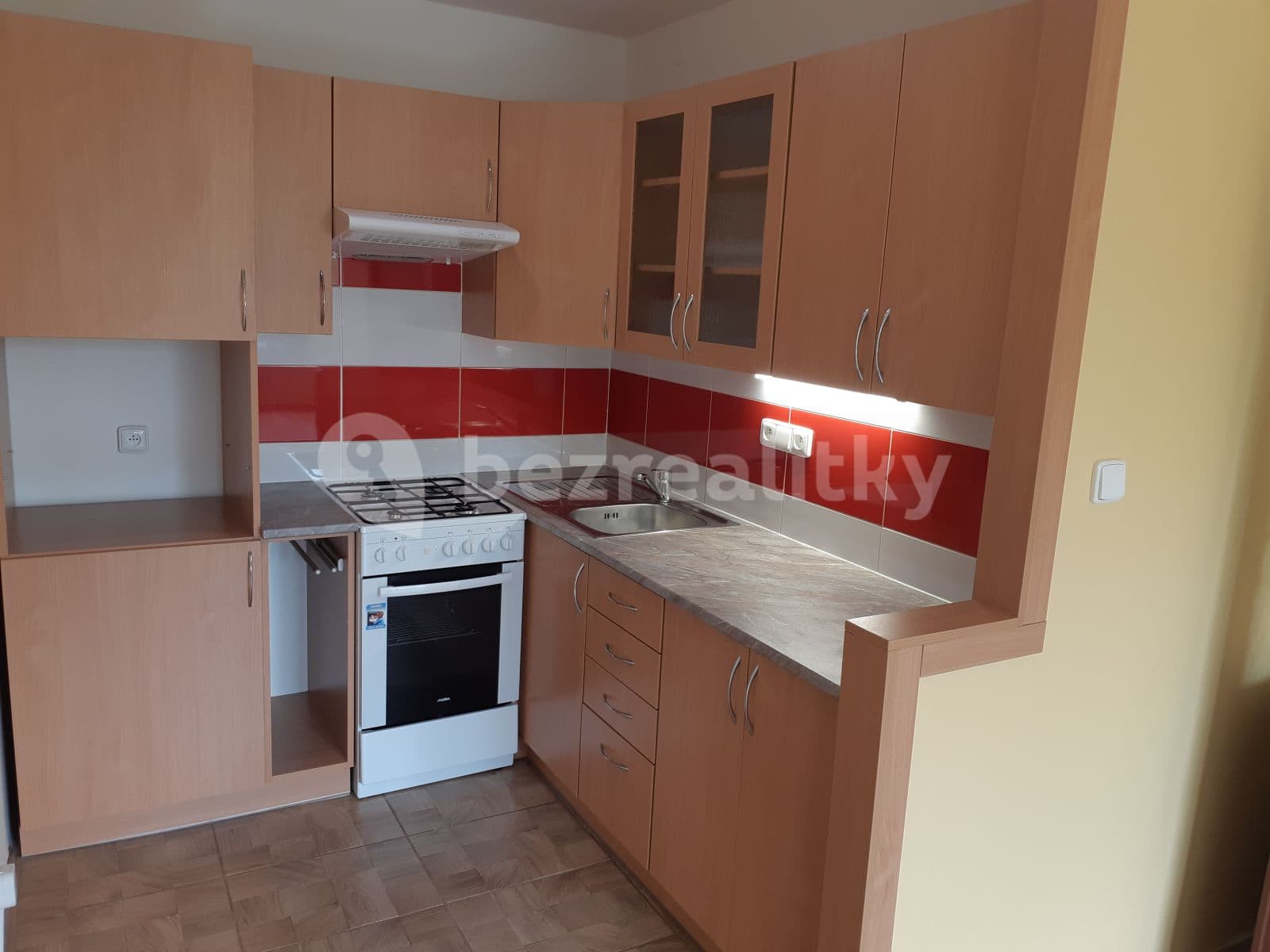 1 bedroom with open-plan kitchen flat to rent, 41 m², U Hvězdy, Kladno, Středočeský Region 1 bedroom with open-plan kitchen flat to rent, 41 m², U Hvězdy, Kladno, Středočeský Region