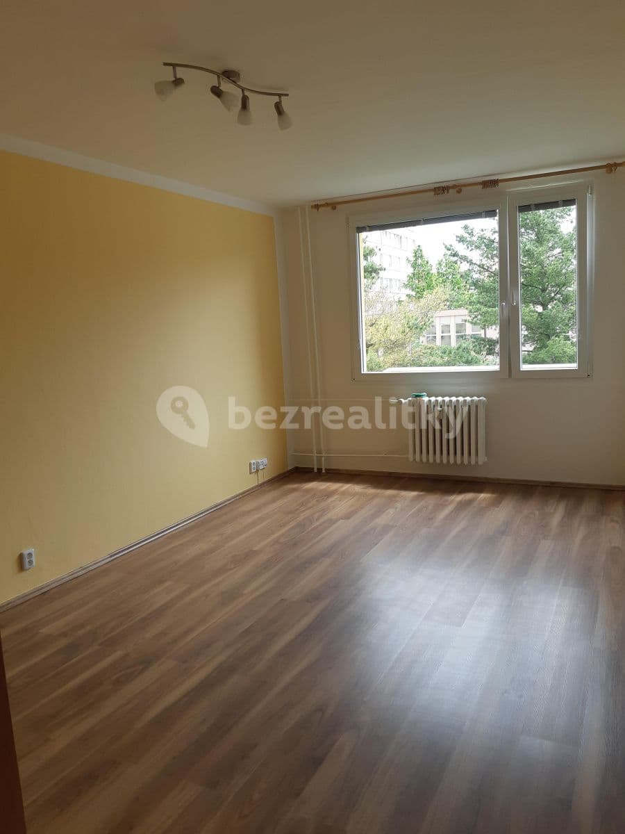 1 bedroom with open-plan kitchen flat to rent, 41 m², U Hvězdy, Kladno, Středočeský Region 1 bedroom with open-plan kitchen flat to rent, 41 m², U Hvězdy, Kladno, Středočeský Region