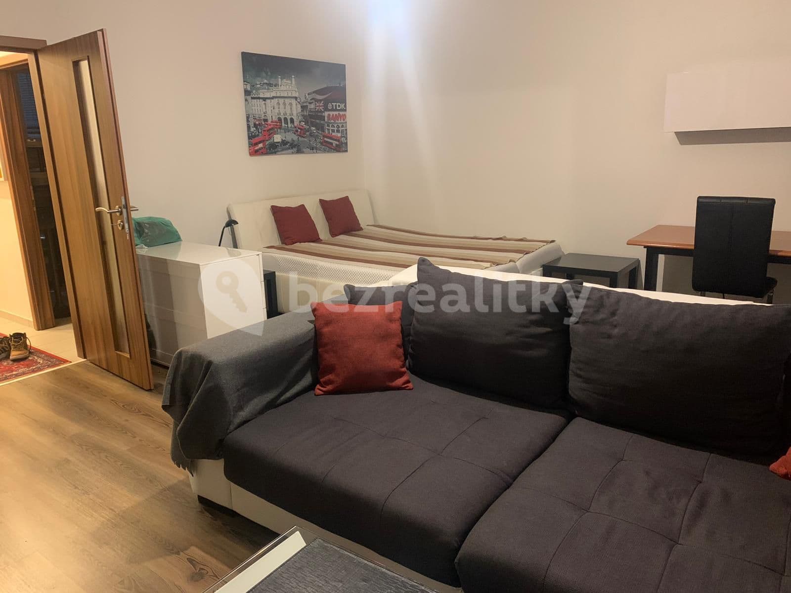 1 bedroom flat to rent, 45 m², Osadní, Prague, Prague 1 bedroom flat to rent, 45 m², Osadní, Prague, Prague
