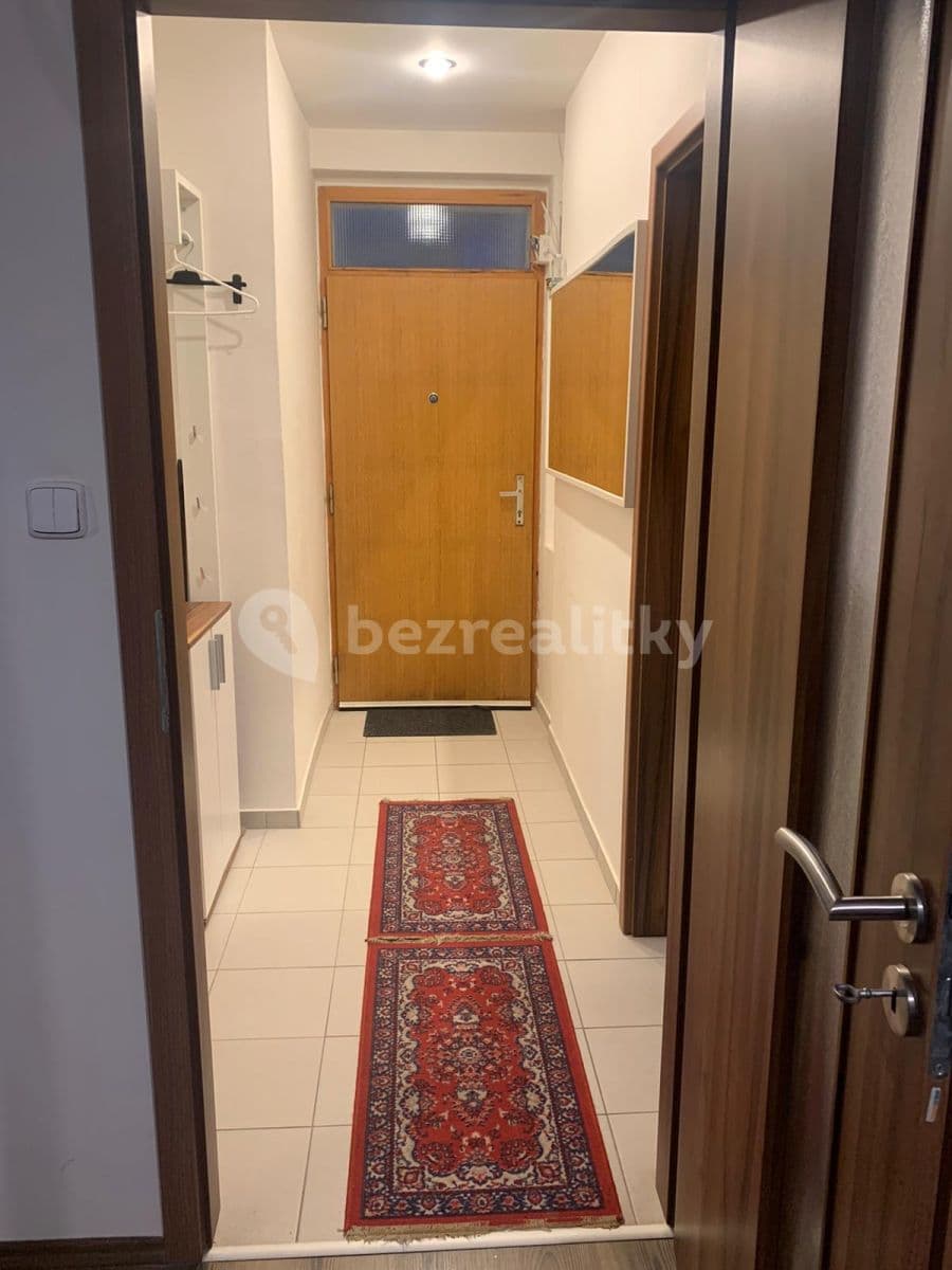 1 bedroom flat to rent, 45 m², Osadní, Prague, Prague 1 bedroom flat to rent, 45 m², Osadní, Prague, Prague